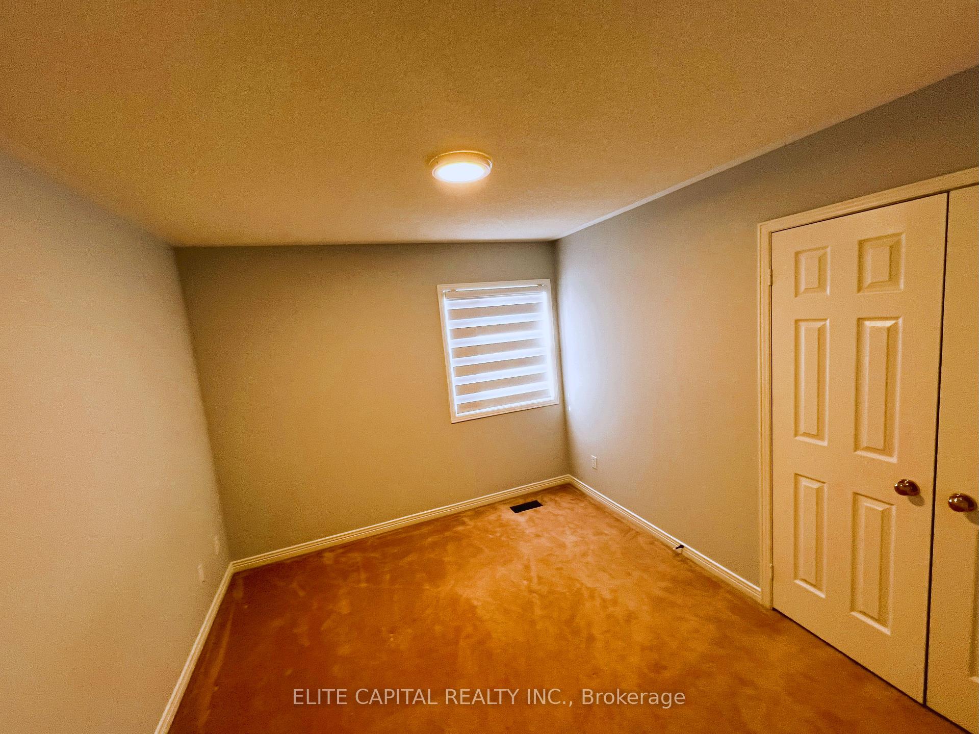 Photo 10 of 95 Paddock Lane, Markham, Markville — HOMEH