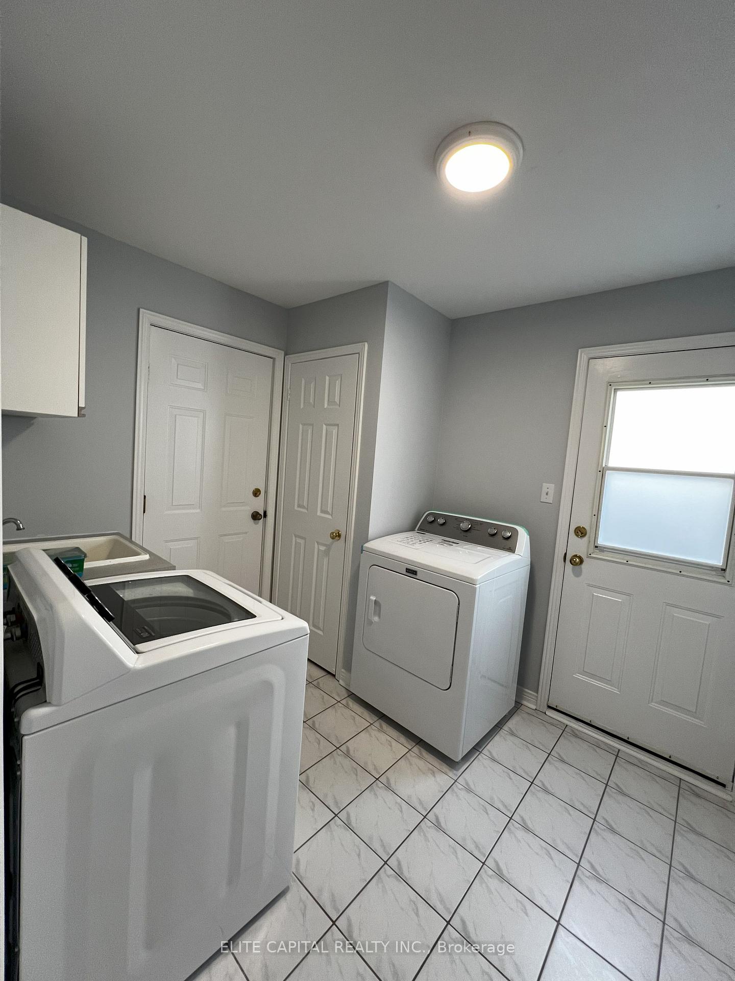 Photo 11 of 95 Paddock Lane, Markham, Markville — HOMEH