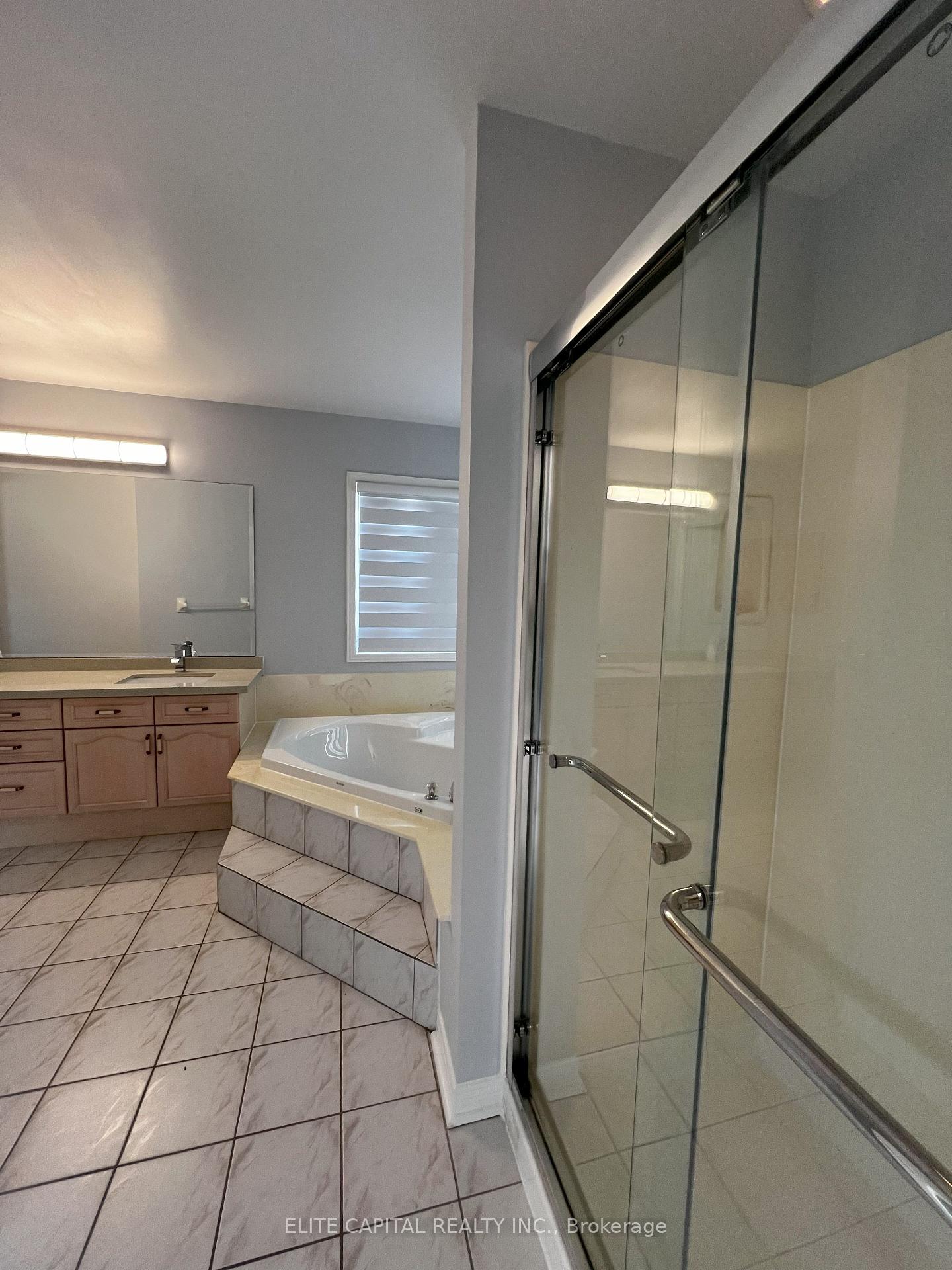 Photo 13 of 95 Paddock Lane, Markham, Markville — HOMEH