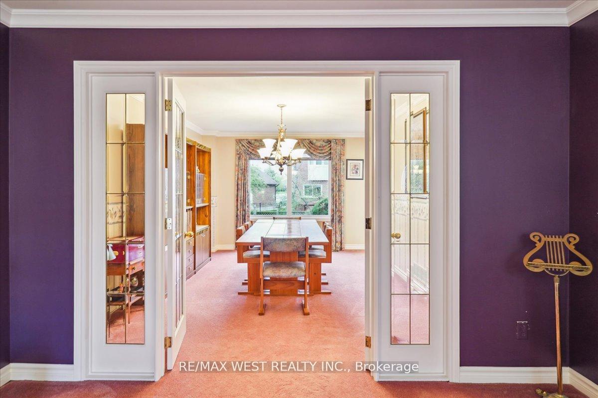 Photo 5 of 32 Delancey Crescent, Markham, Markville — HOMEH