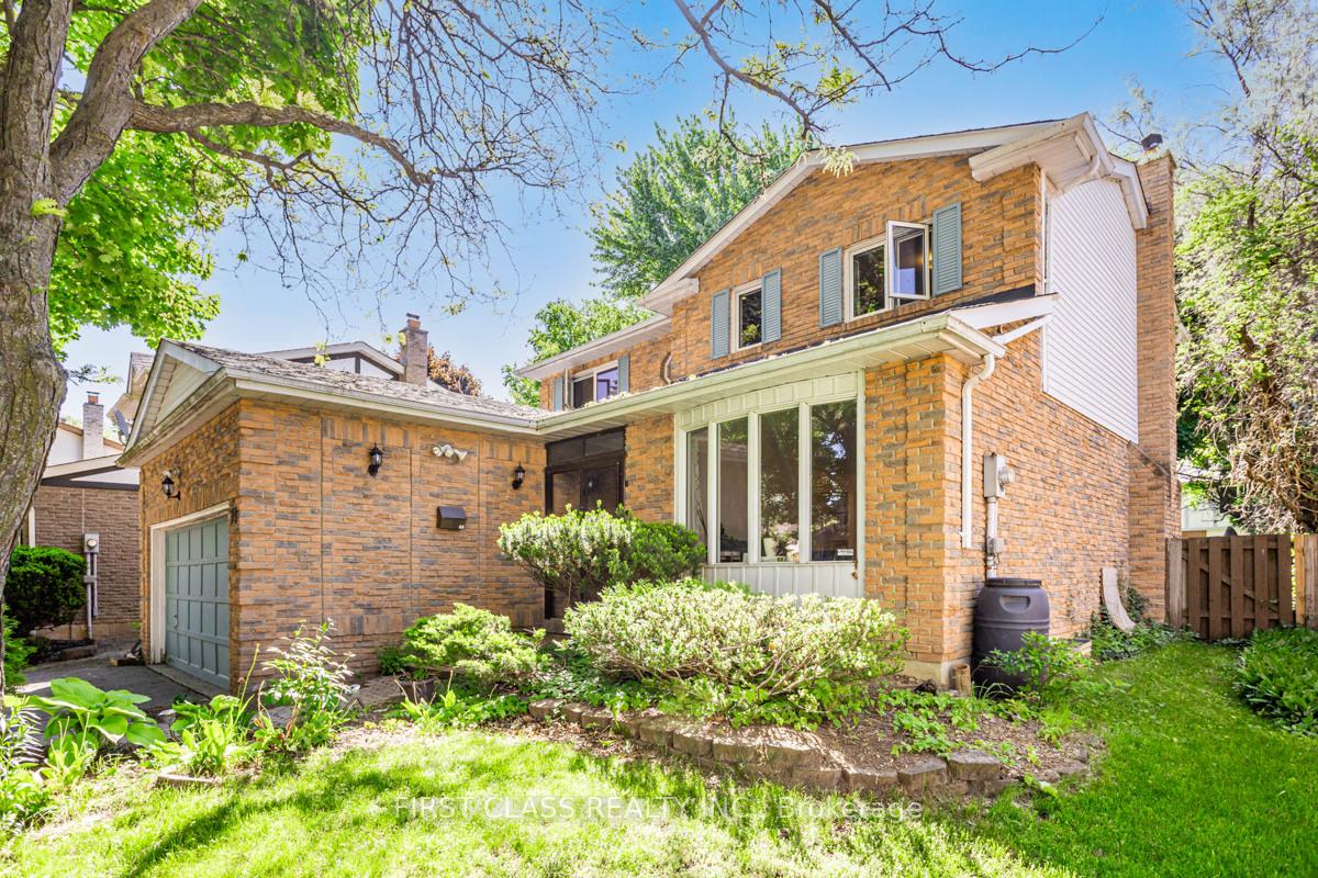 Photo 1 of 74 Innisbrook Crescent, Markham, Aileen-Willowbrook — HOMEH