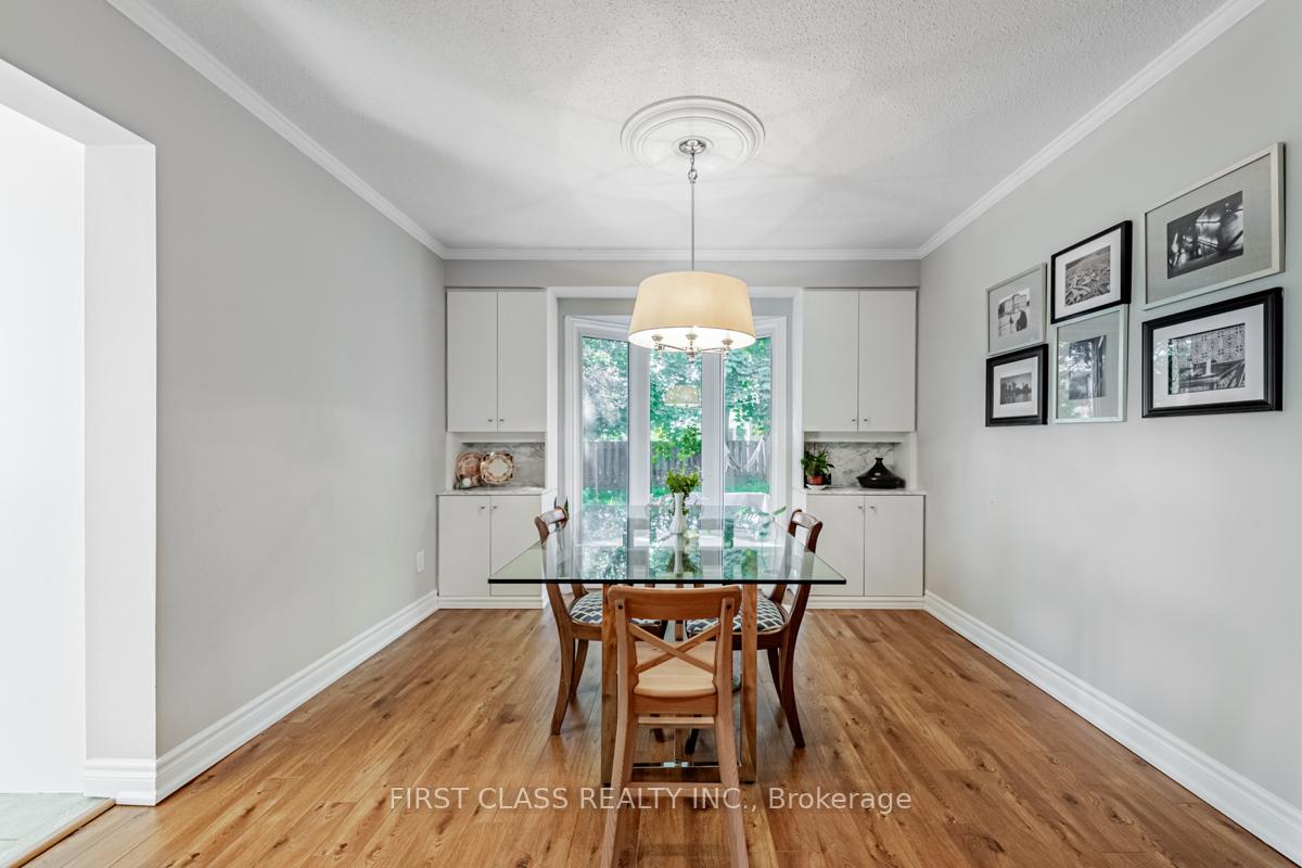 Photo 7 of 74 Innisbrook Crescent, Markham, Aileen-Willowbrook — HOMEH