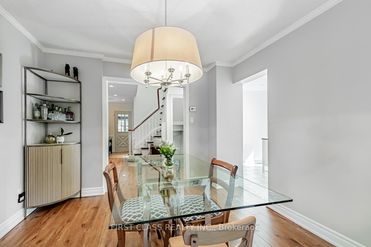Photo 8 of 74 Innisbrook Crescent, Markham, Aileen-Willowbrook — HOMEH