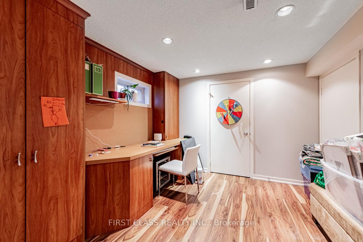 Photo 25 of 74 Innisbrook Crescent, Markham, Aileen-Willowbrook — HOMEH