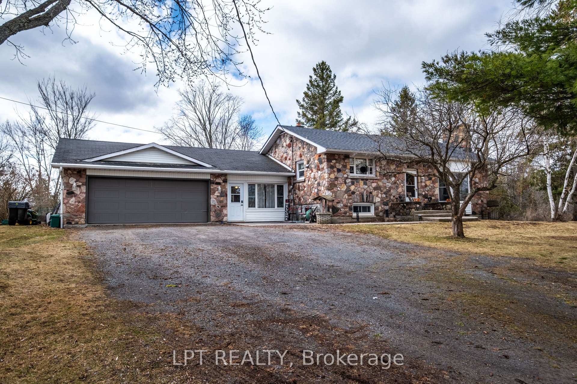 Front of 3939 Howes Road