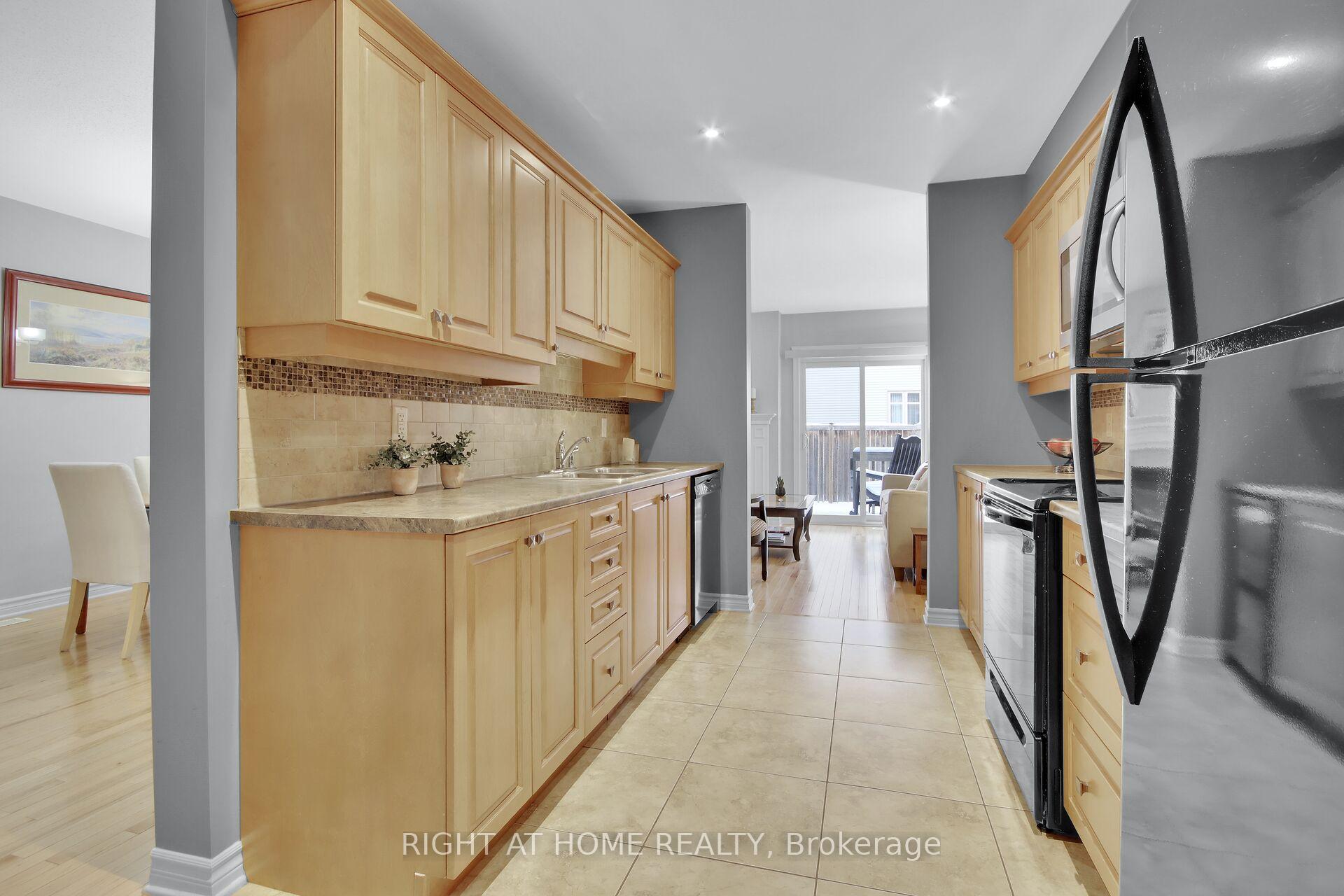 Photo 14 of 1038 Marconi Avenue, Ottawa, Kanata - Morgan's Grant/South March — HOMEH