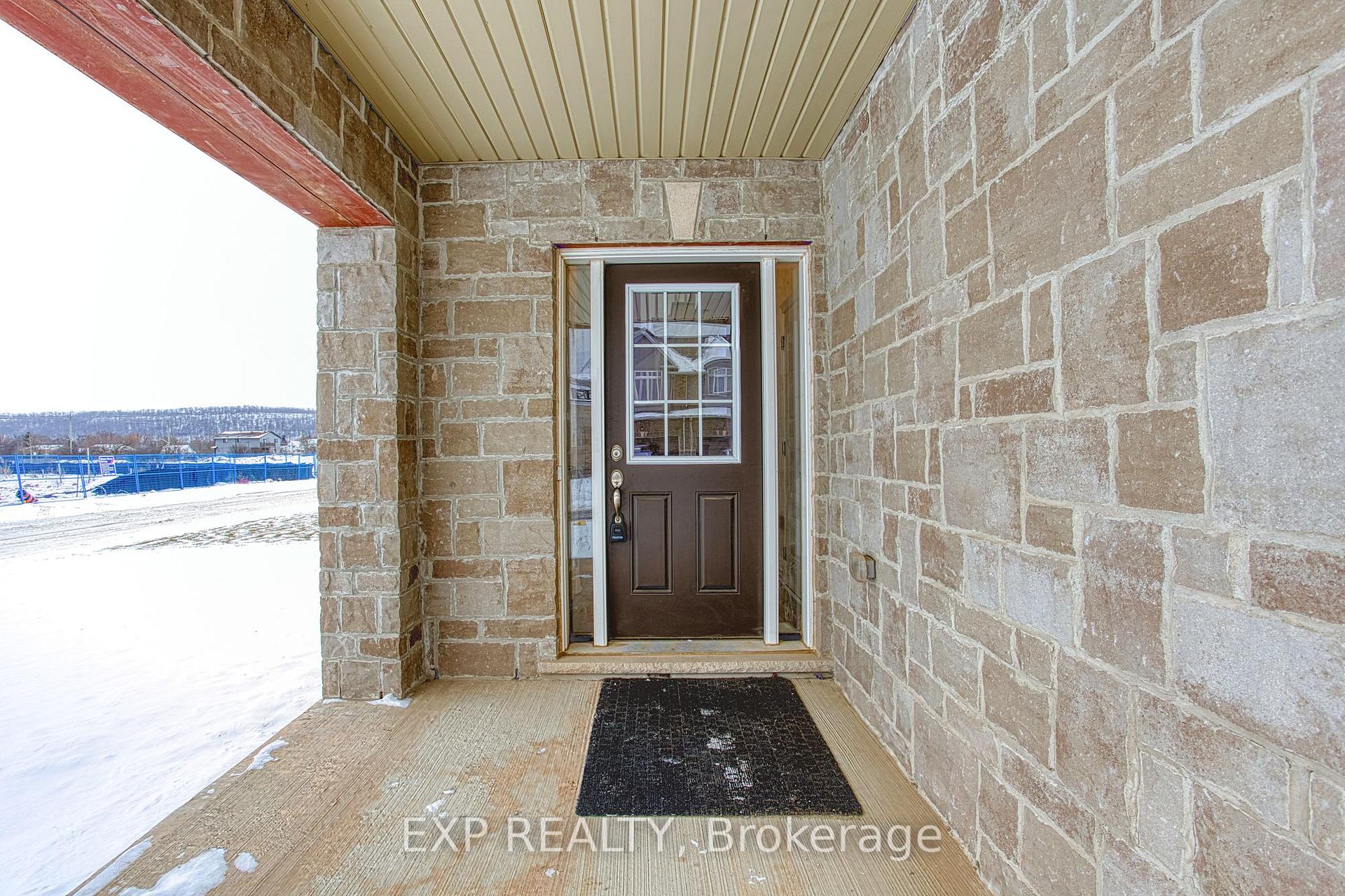 Photo 3 of 110 Pinot Crescent, Hamilton, Fruitland — HOMEH