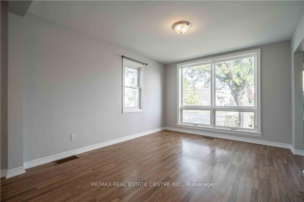 Photo 5 of 94 Munn Street, Hamilton, Raleigh — HOMEH