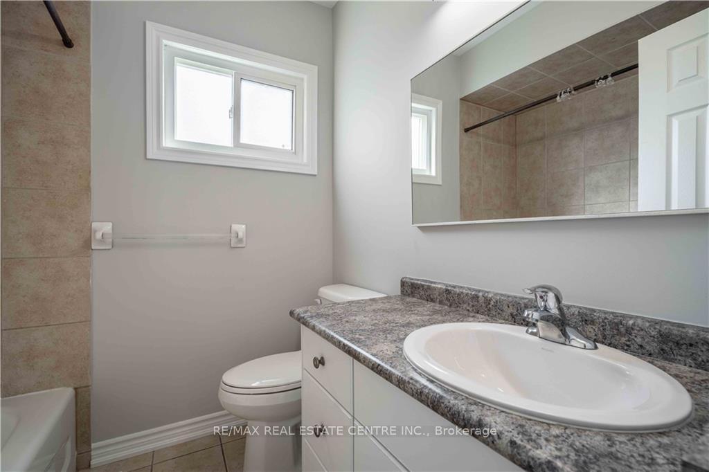 Photo 8 of 94 Munn Street, Hamilton, Raleigh — HOMEH
