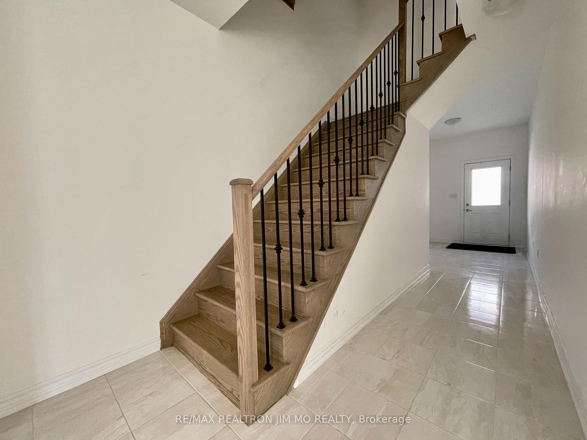 Photo 4 of 26 Imperial College Lane, Markham, Wismer — HOMEH