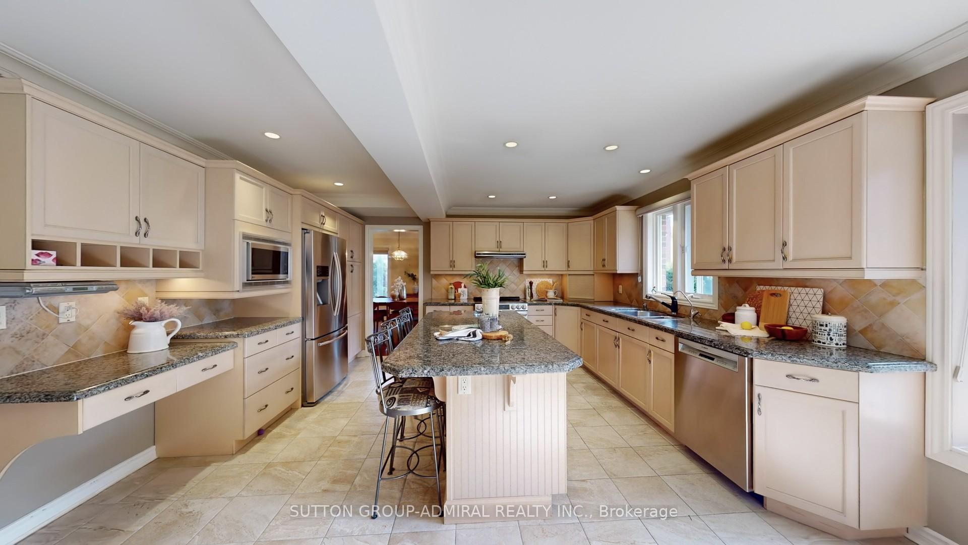 Photo 17 of 150 Bay Thorn Drive, Markham, Royal Orchard — HOMEH