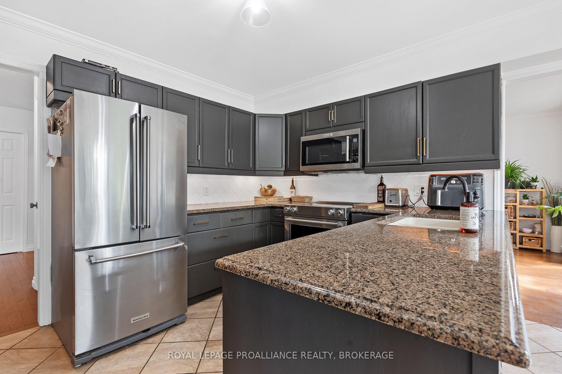 Photo 14 of 1186 Bentley Terrace, Kingston, North of Taylor-Kidd Blvd — HOMEH