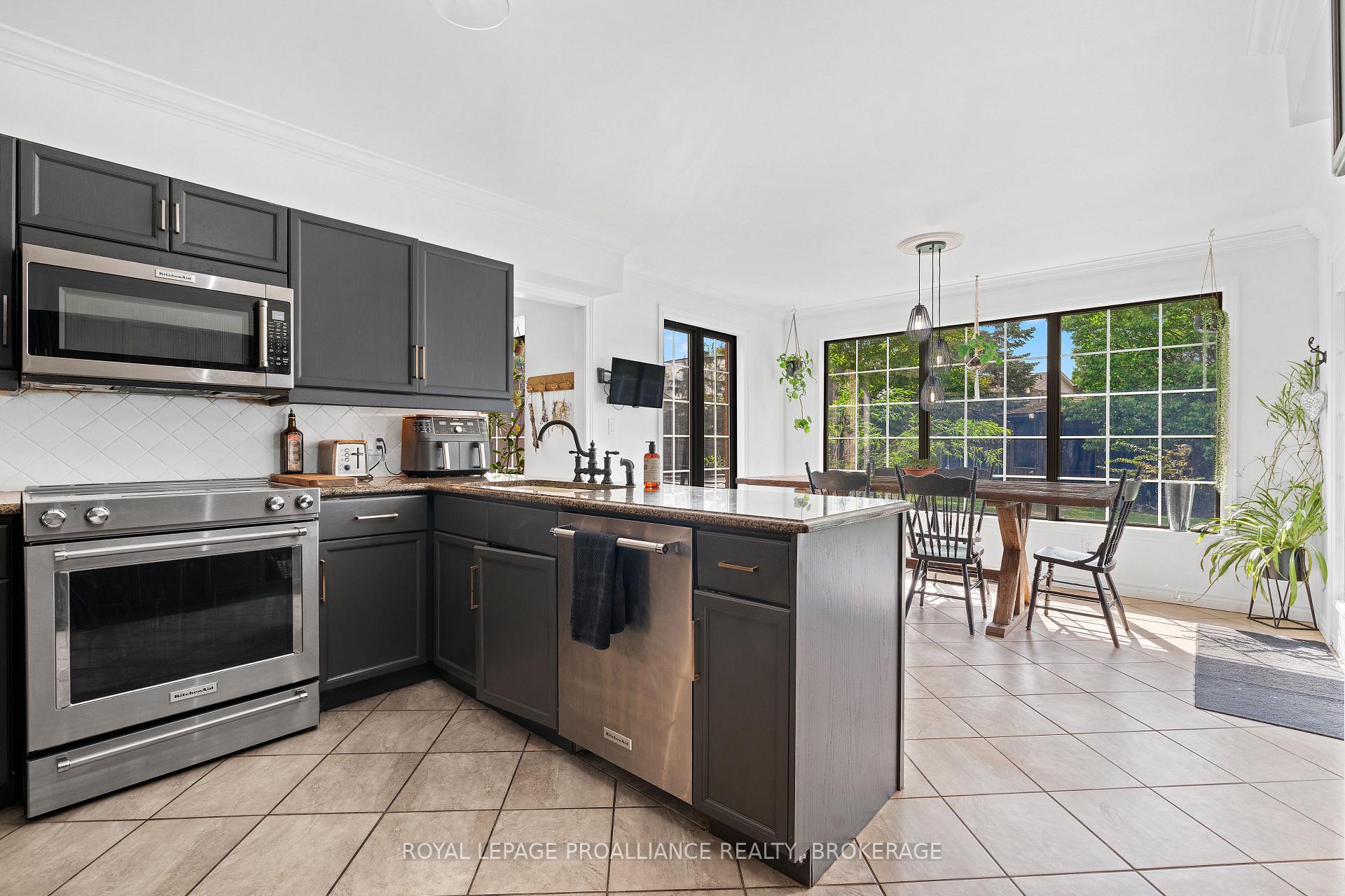 Photo 15 of 1186 Bentley Terrace, Kingston, North of Taylor-Kidd Blvd — HOMEH