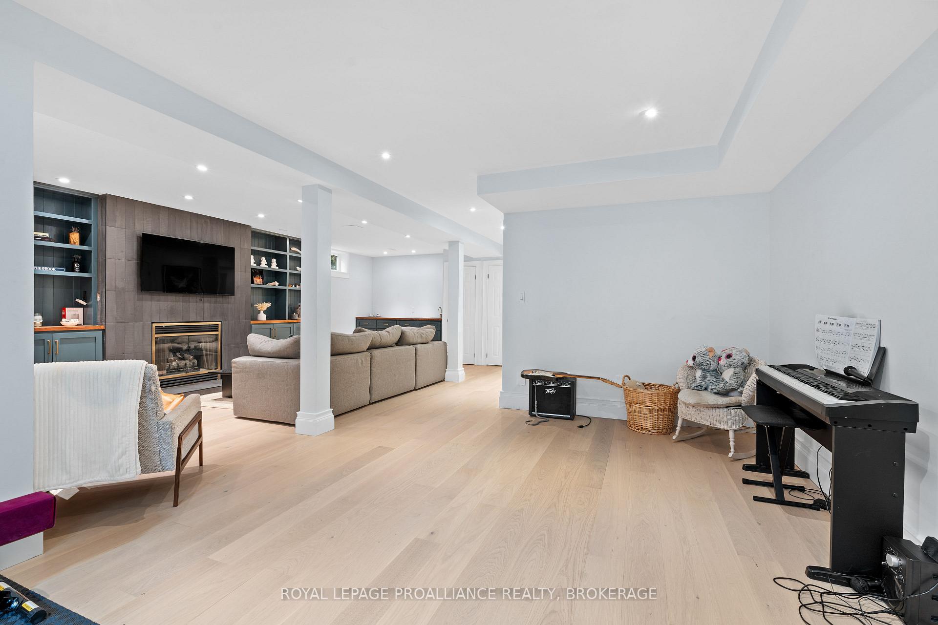 Photo 34 of 1186 Bentley Terrace, Kingston, North of Taylor-Kidd Blvd — HOMEH