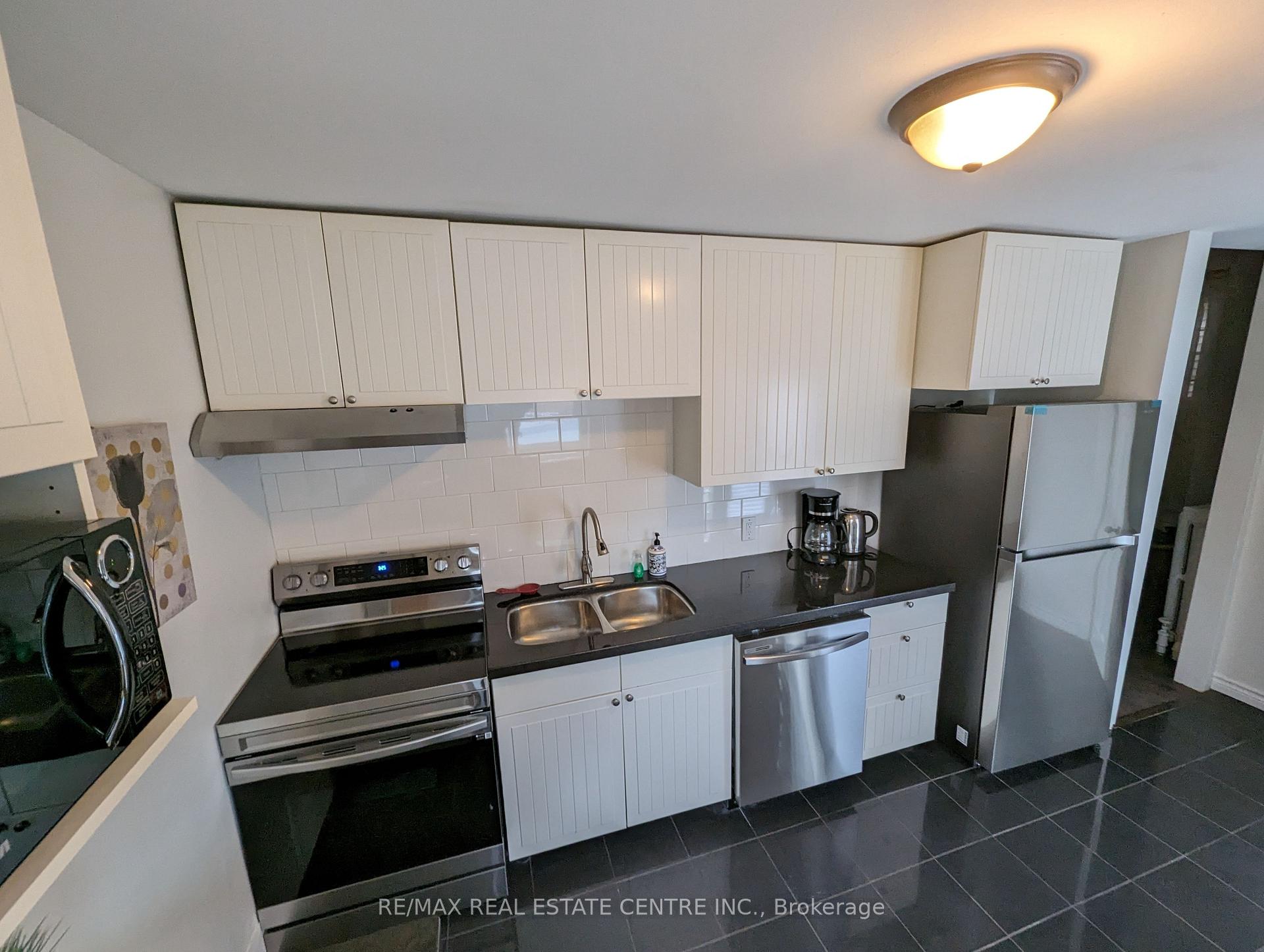 Photo 8 of Unit 1, 106 Dunsmure Road, Hamilton, Stipley — HOMEH