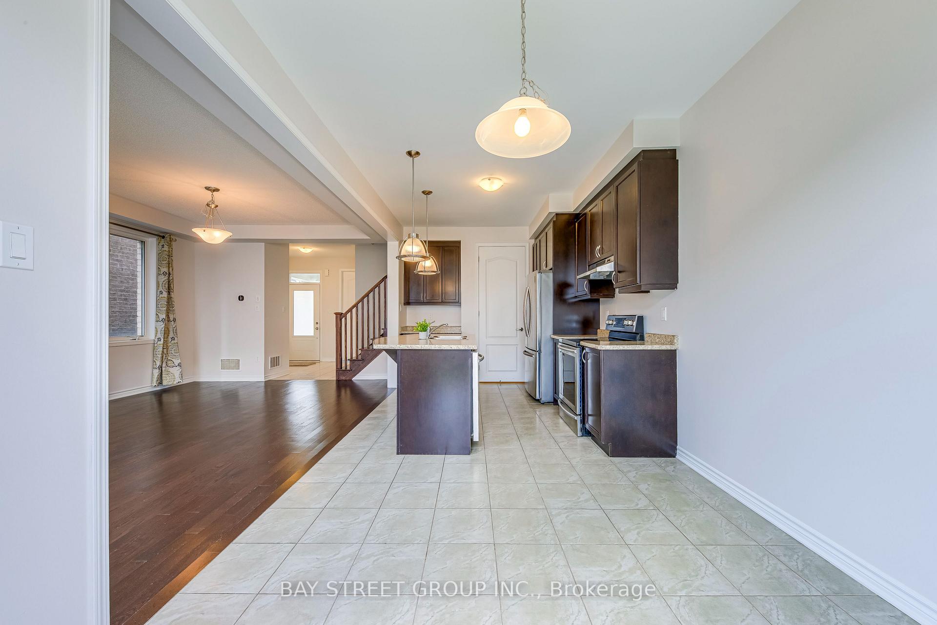 Photo 3 of Unit Upper, 342 English Mill Court, Milton, Ford — HOMEH