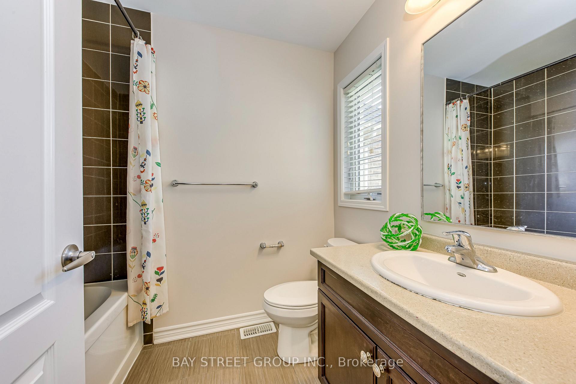 Photo 19 of Unit Upper, 342 English Mill Court, Milton, Ford — HOMEH