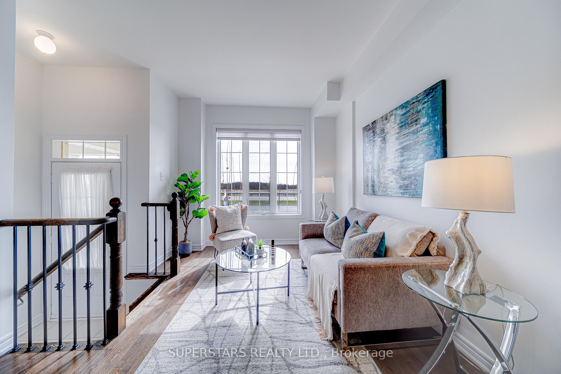 Photo 3 of 1916 Donald Cousens Parkway, Markham, Cornell — HOMEH