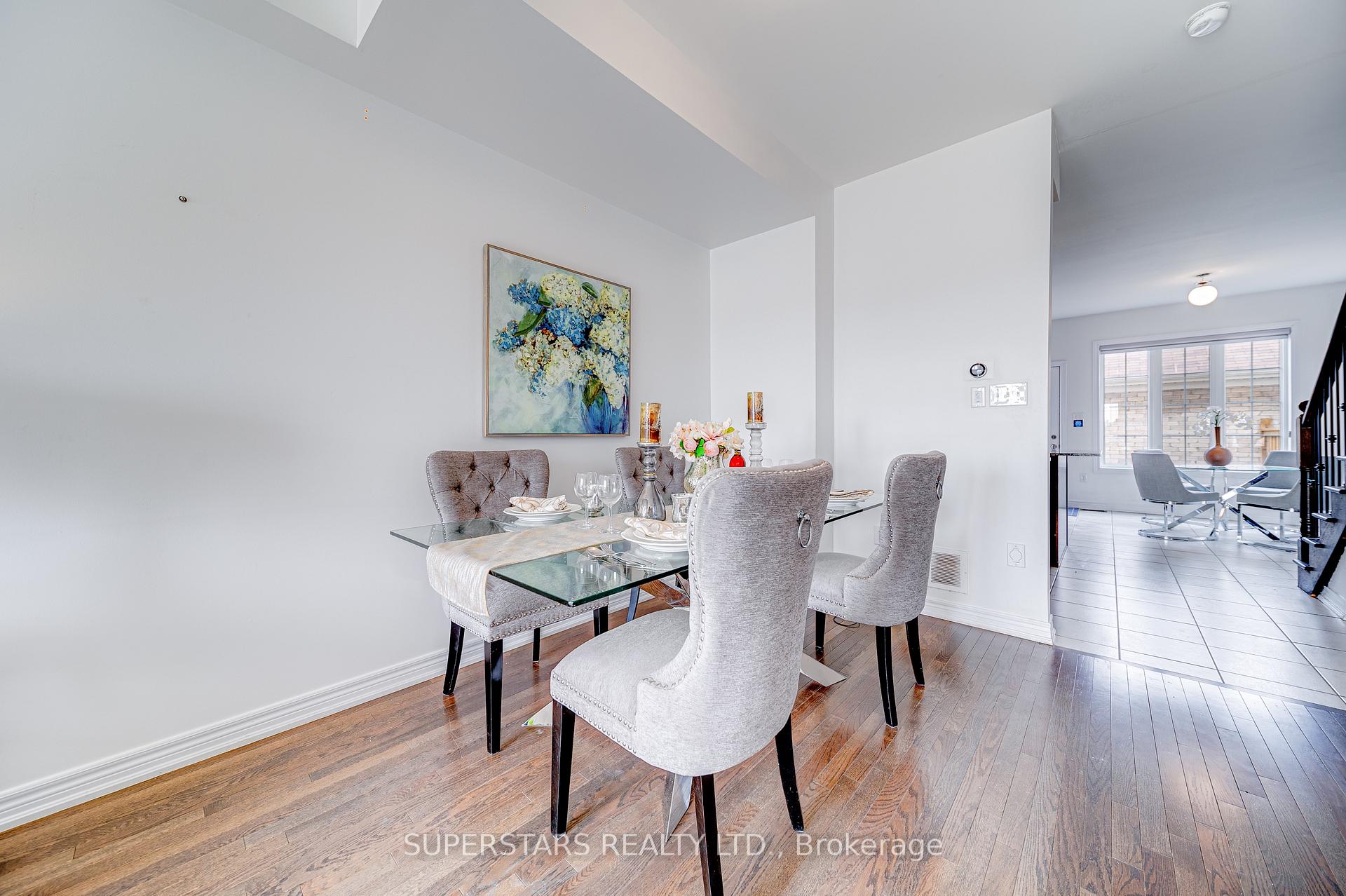 Photo 5 of 1916 Donald Cousens Parkway, Markham, Cornell — HOMEH