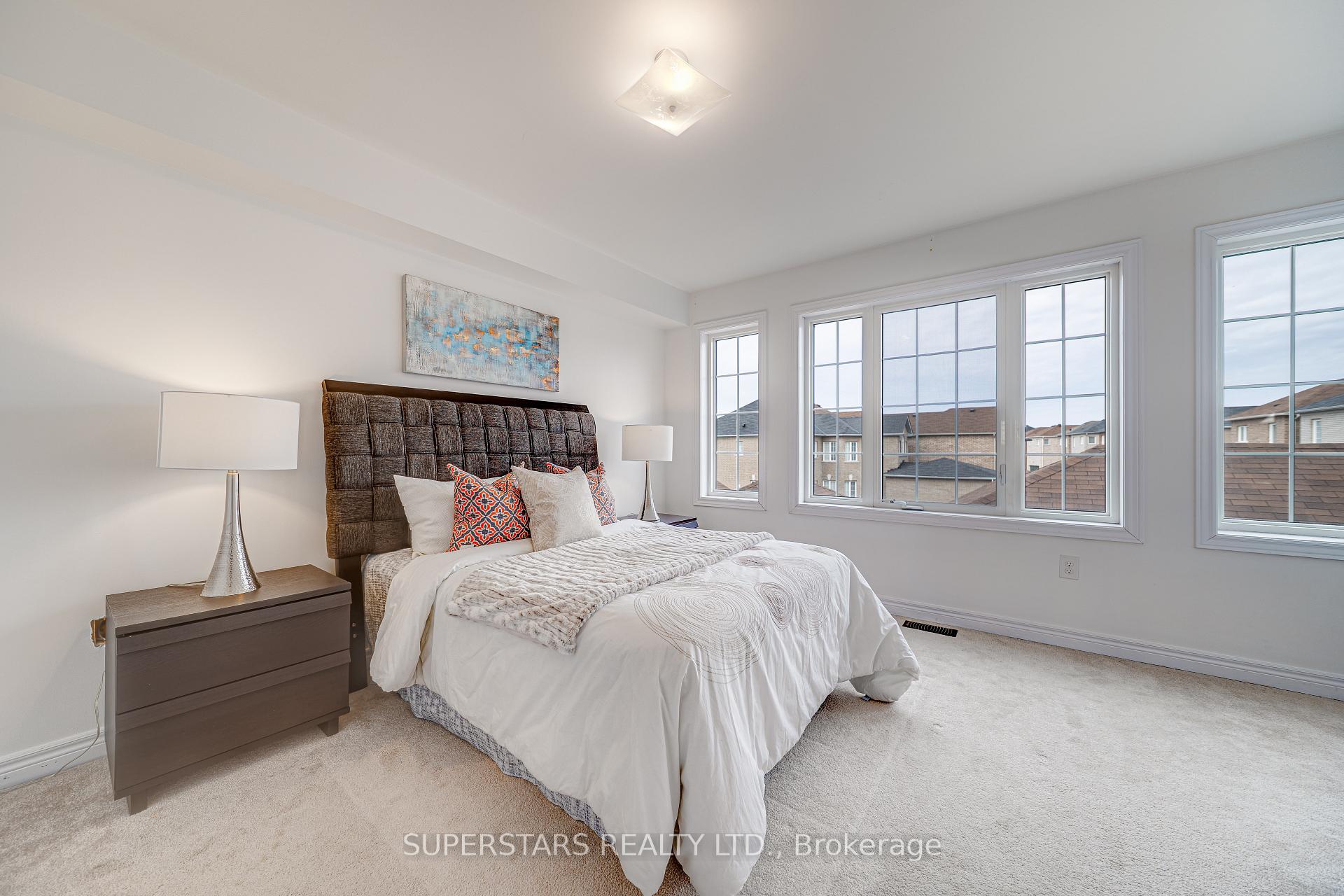 Photo 15 of 1916 Donald Cousens Parkway, Markham, Cornell — HOMEH