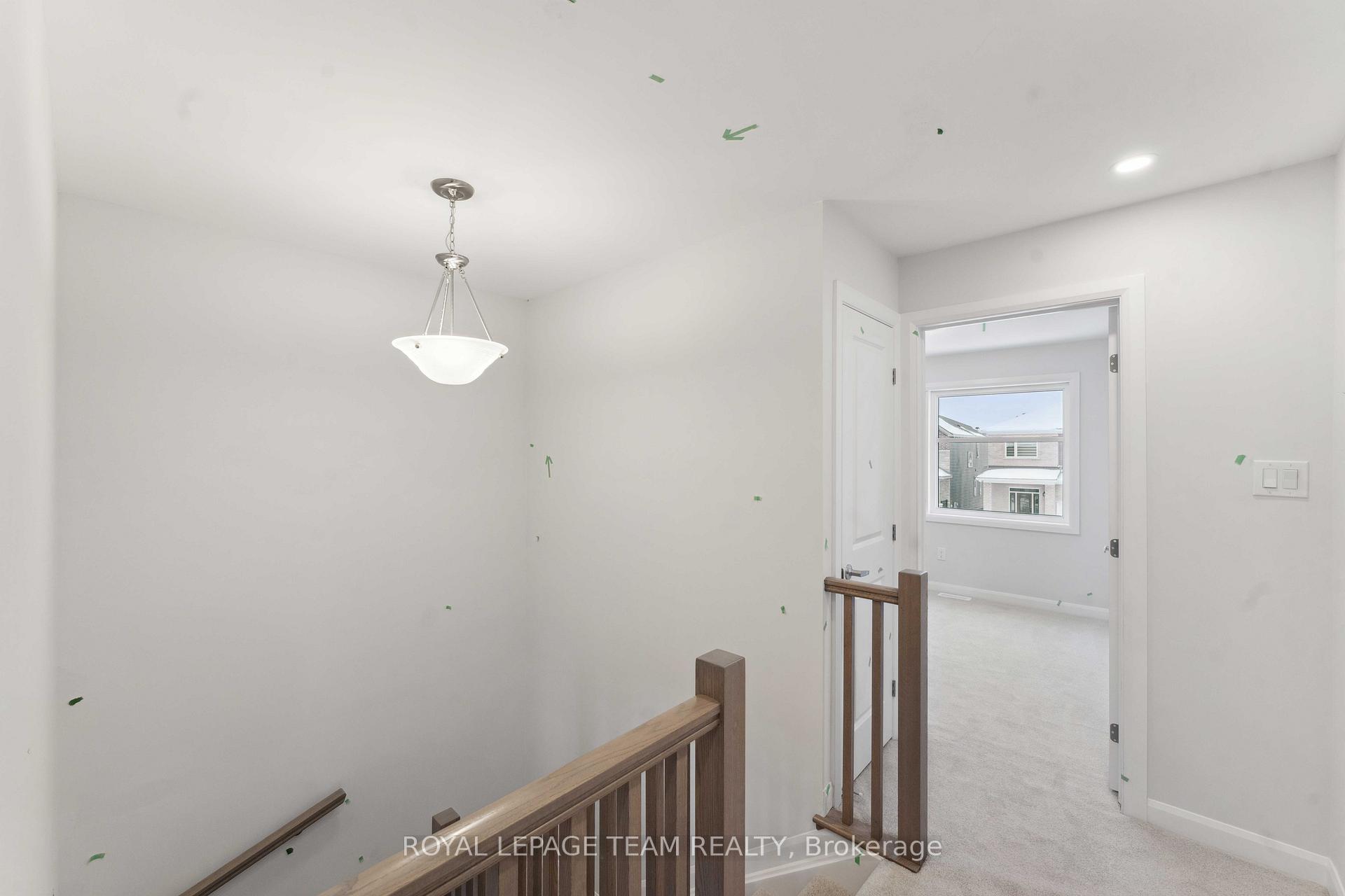 Photo 15 of 132 Invention Boulevard, Ottawa, Kanata - Morgan's Grant/South March — HOMEH