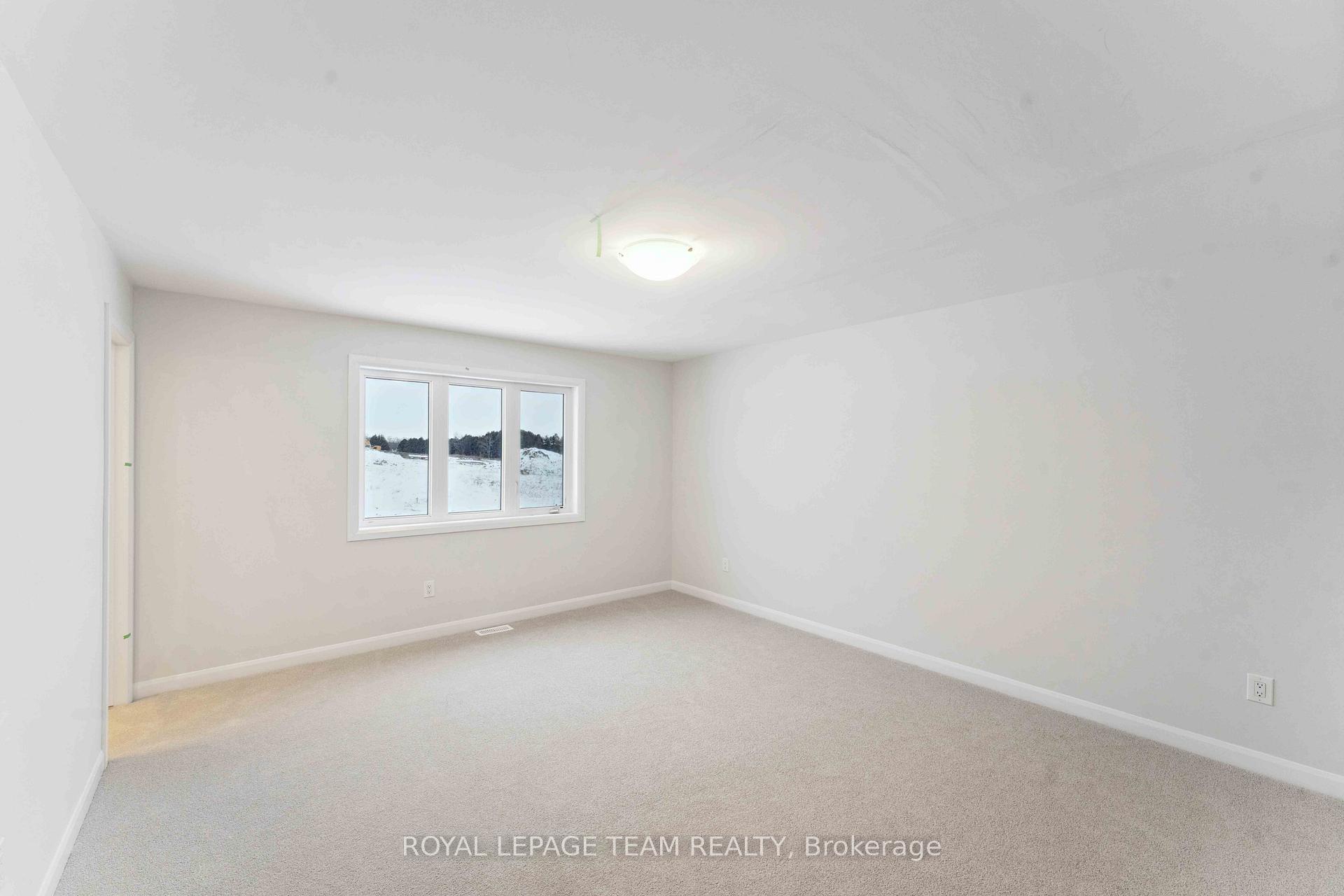 Photo 16 of 132 Invention Boulevard, Ottawa, Kanata - Morgan's Grant/South March — HOMEH