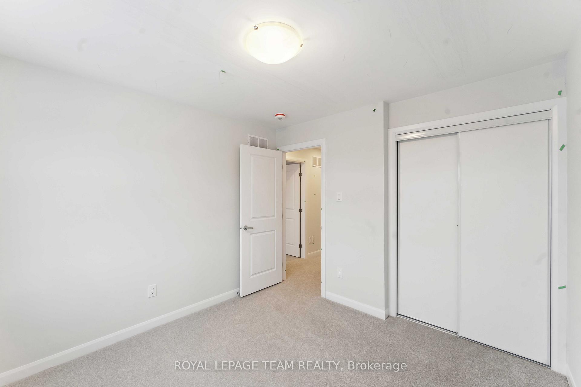 Photo 22 of 132 Invention Boulevard, Ottawa, Kanata - Morgan's Grant/South March — HOMEH