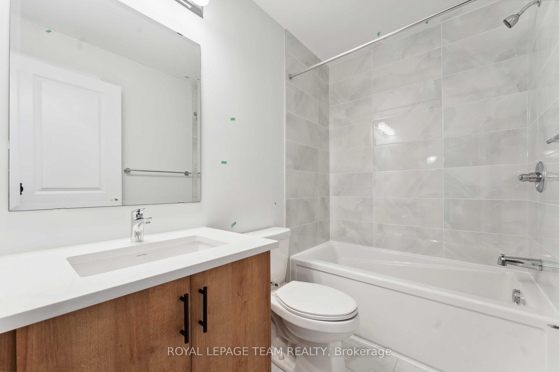 Photo 25 of 132 Invention Boulevard, Ottawa, Kanata - Morgan's Grant/South March — HOMEH