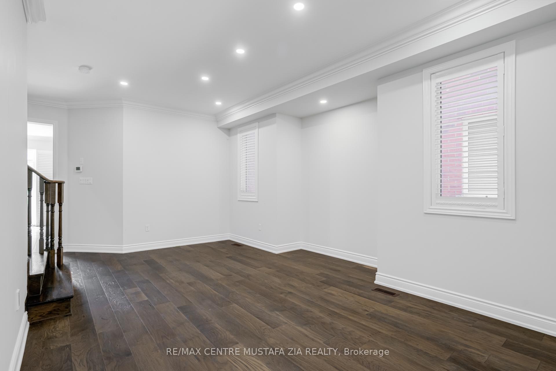 Photo 7 of 562 Nairn Circle, Milton, Scott — HOMEH
