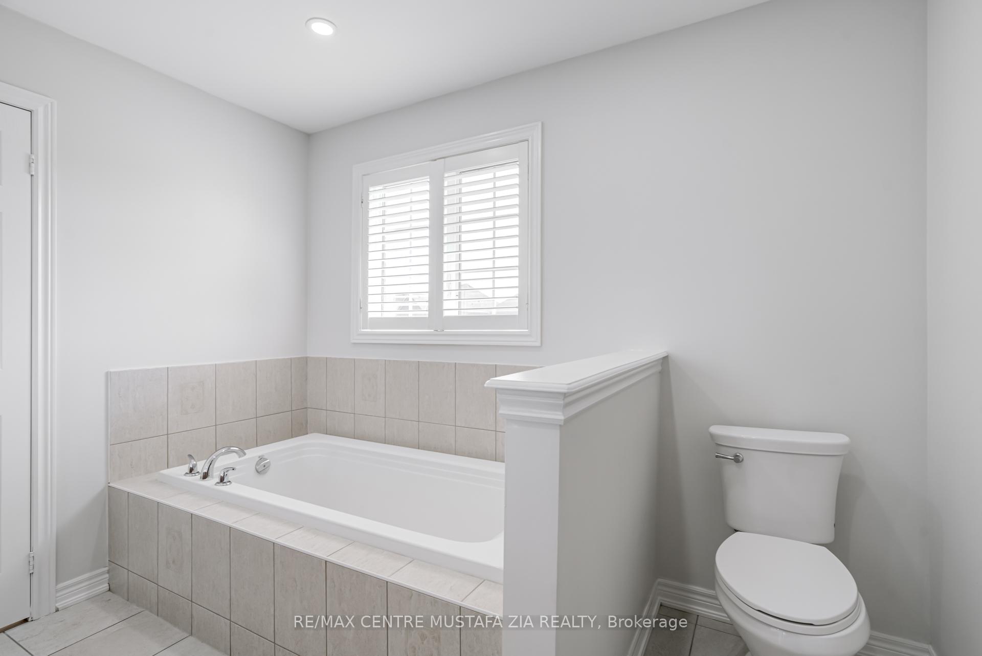 Photo 26 of 562 Nairn Circle, Milton, Scott — HOMEH