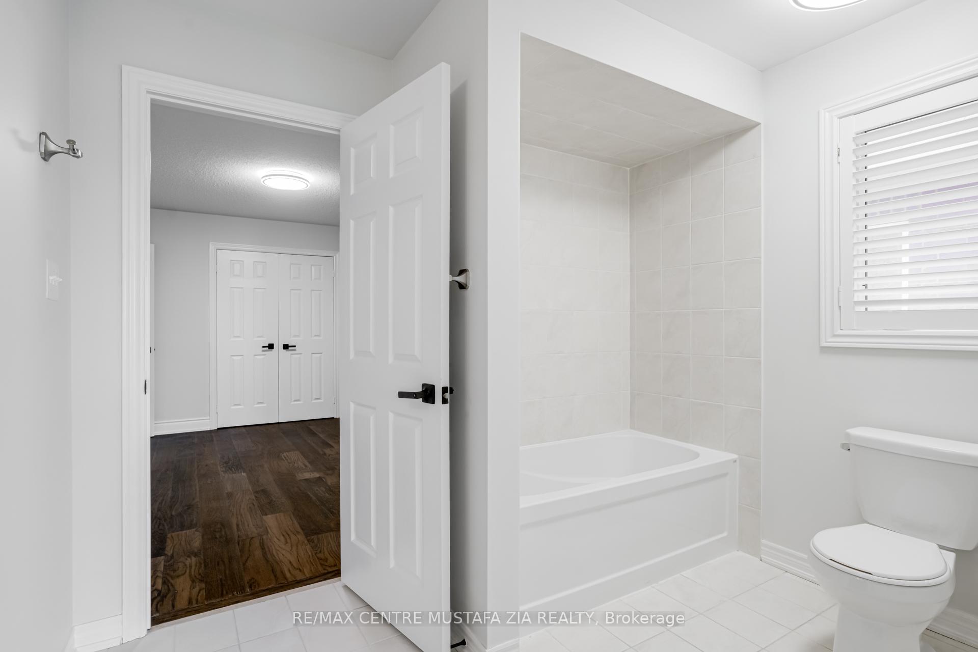 Photo 35 of 562 Nairn Circle, Milton, Scott — HOMEH
