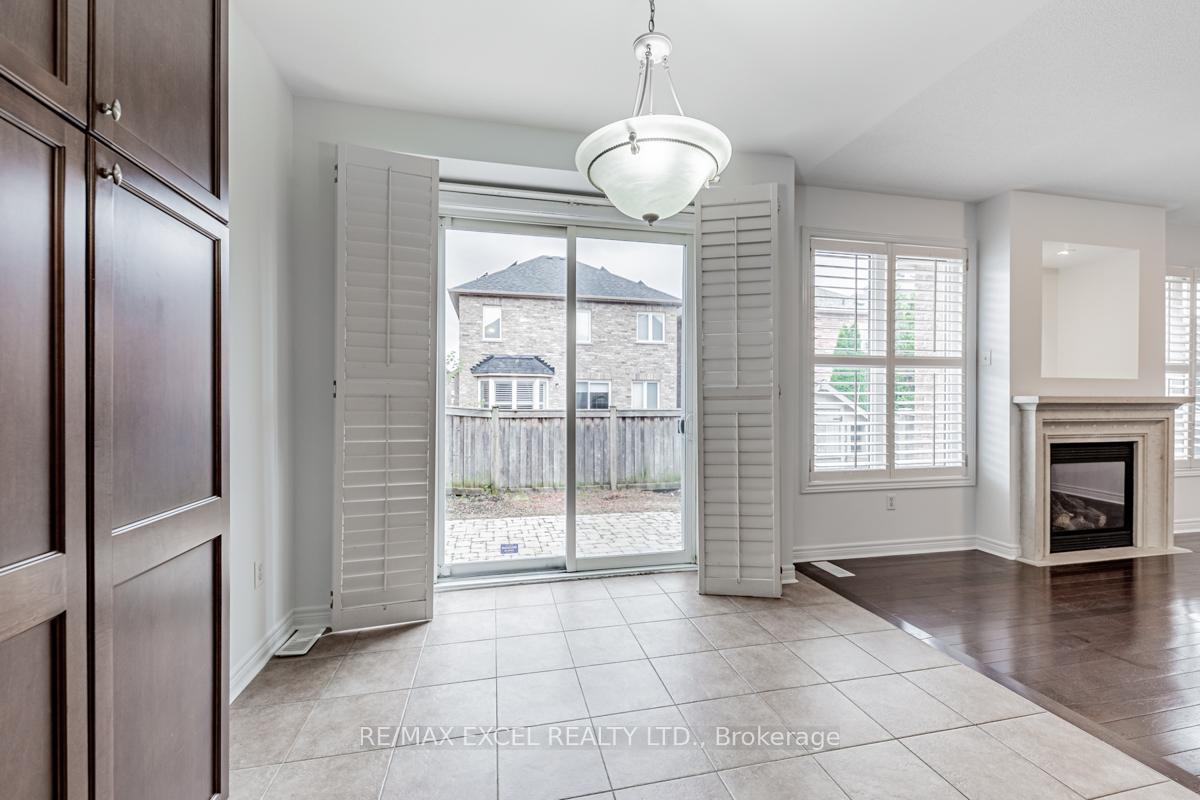 Photo 9 of 129 Oakborough Drive, Markham, Box Grove — HOMEH