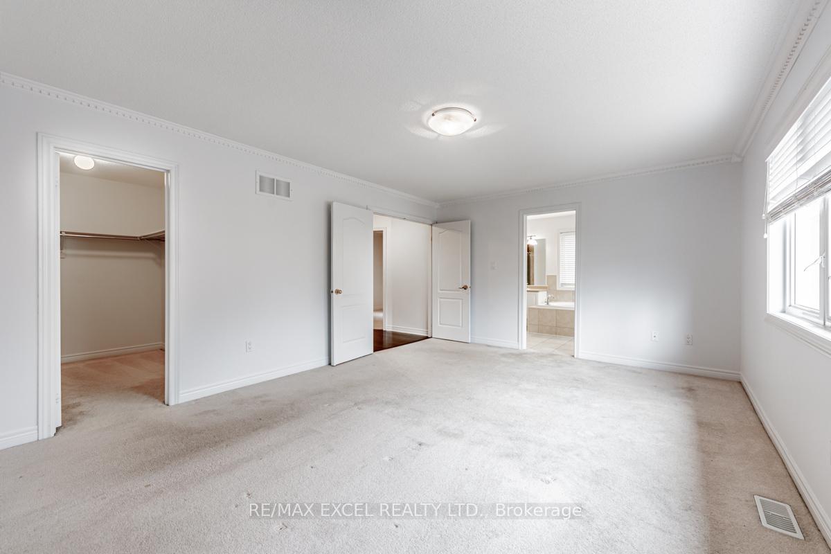 Photo 16 of 129 Oakborough Drive, Markham, Box Grove — HOMEH