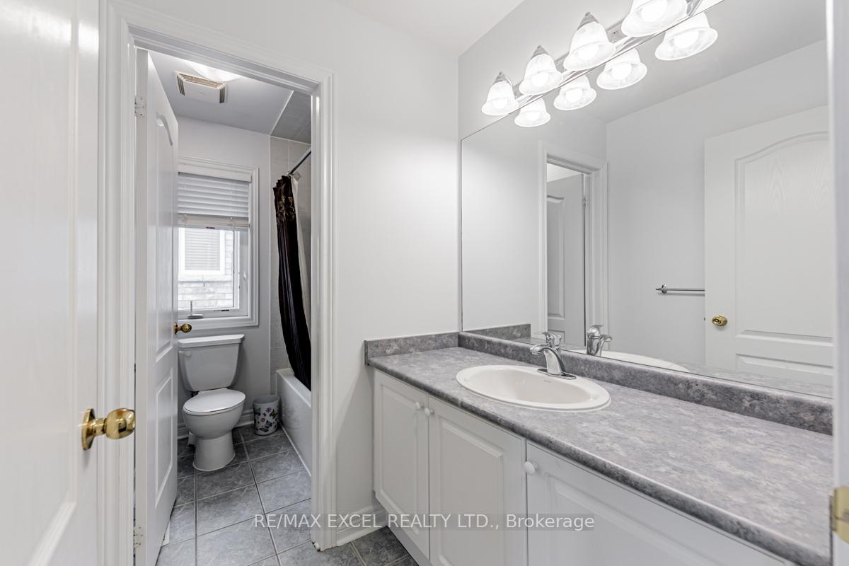 Photo 24 of 129 Oakborough Drive, Markham, Box Grove — HOMEH