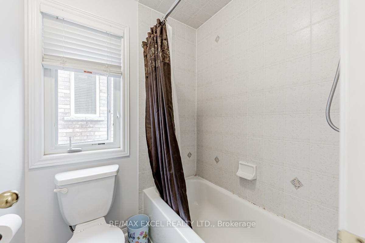 Photo 26 of 129 Oakborough Drive, Markham, Box Grove — HOMEH