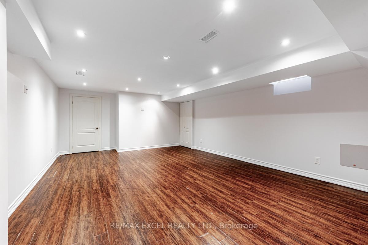 Photo 30 of 129 Oakborough Drive, Markham, Box Grove — HOMEH