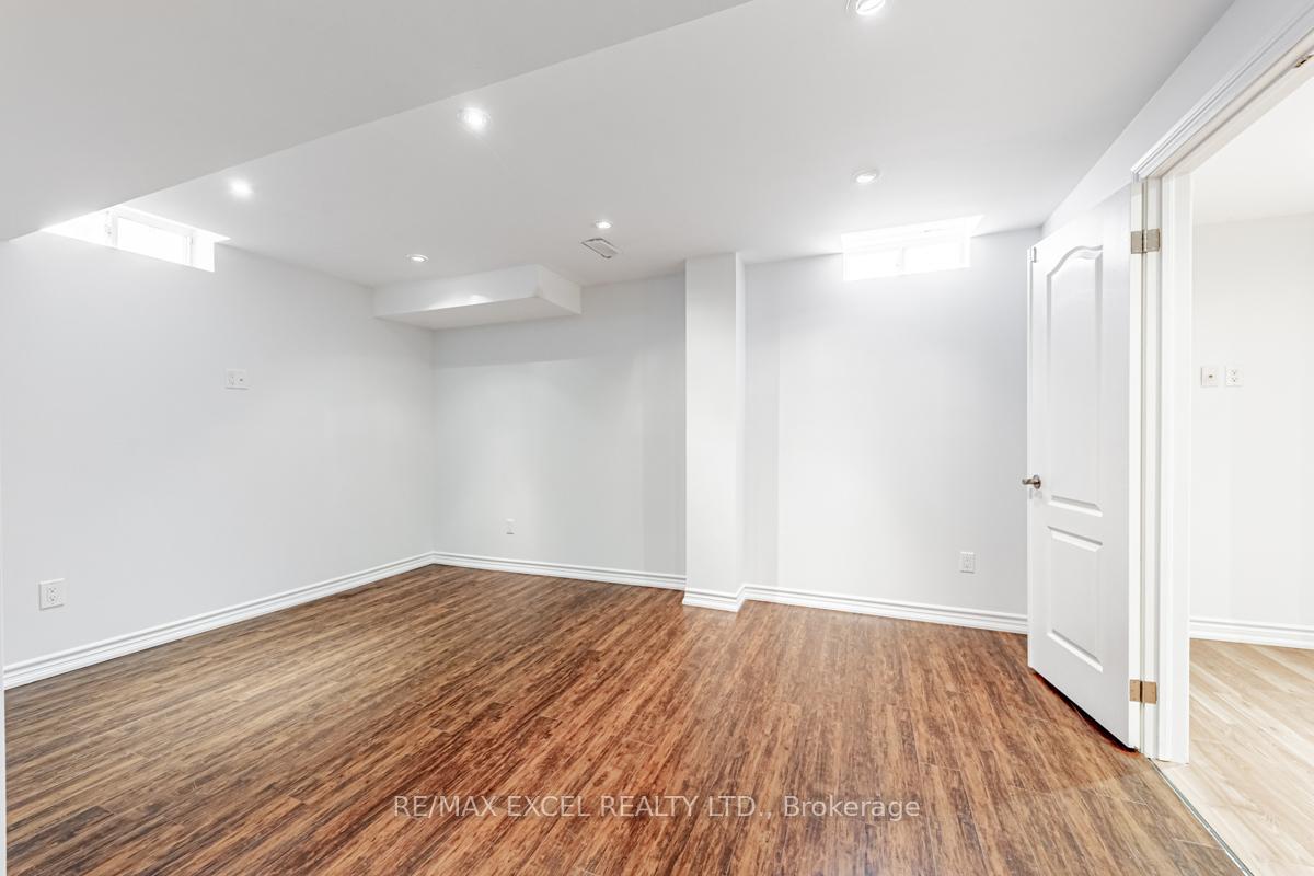 Photo 34 of 129 Oakborough Drive, Markham, Box Grove — HOMEH
