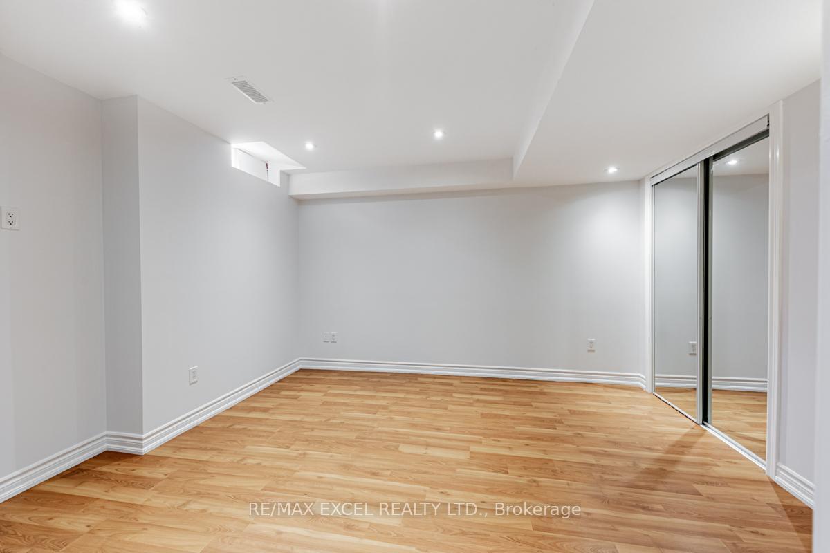Photo 35 of 129 Oakborough Drive, Markham, Box Grove — HOMEH