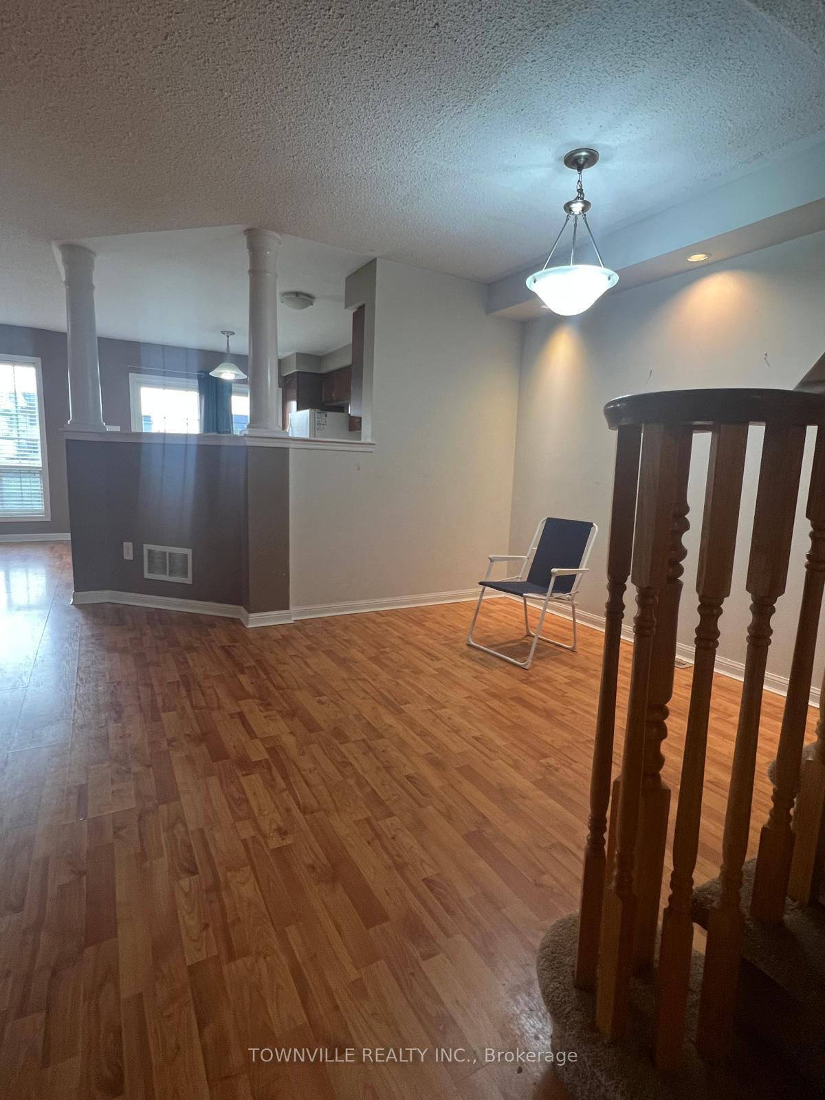 Photo 3 of 1137 Riddell Crescent, Milton, Beaty — HOMEH