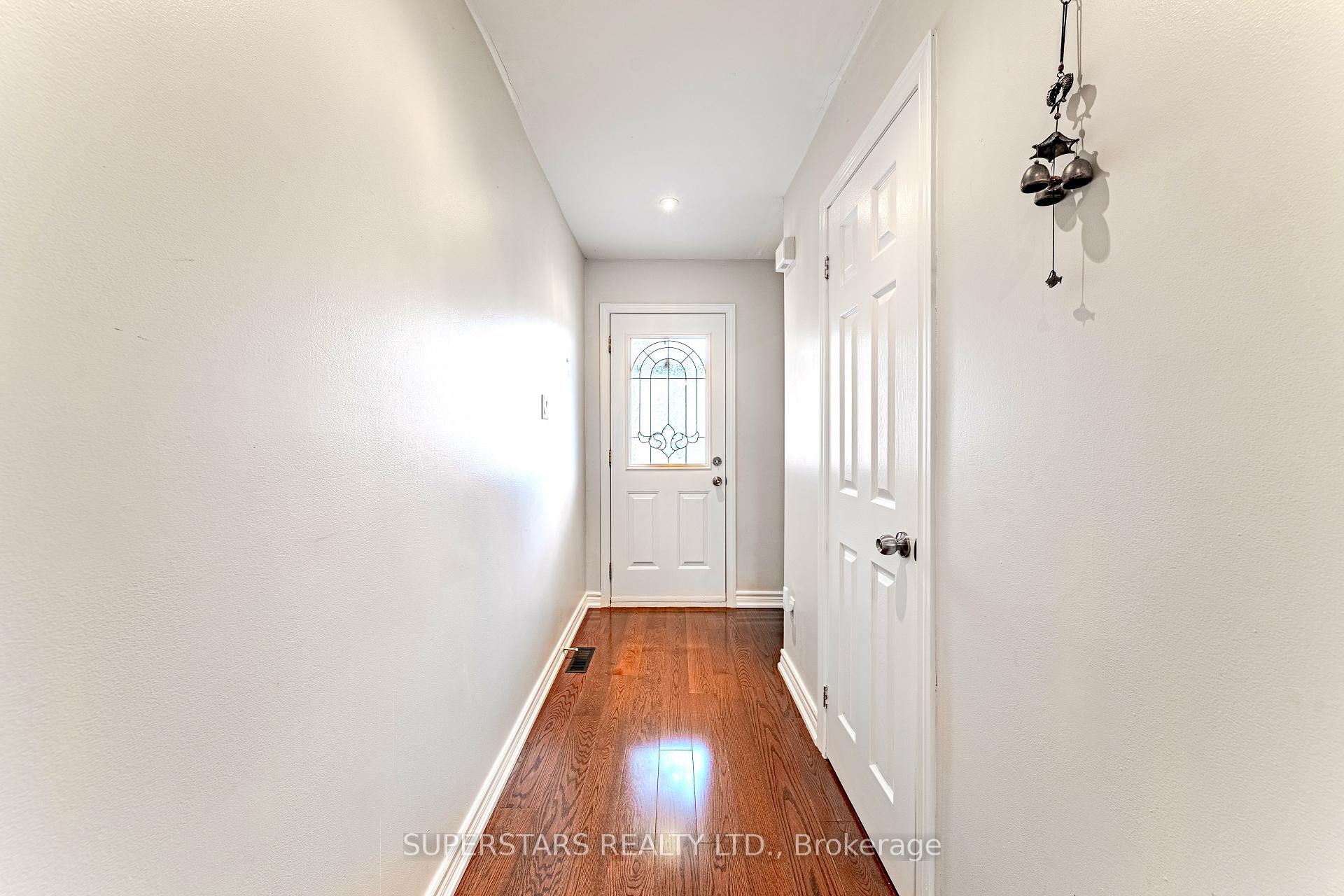 Photo 8 of 15 Harness Circle, Markham, Milliken Mills East — HOMEH