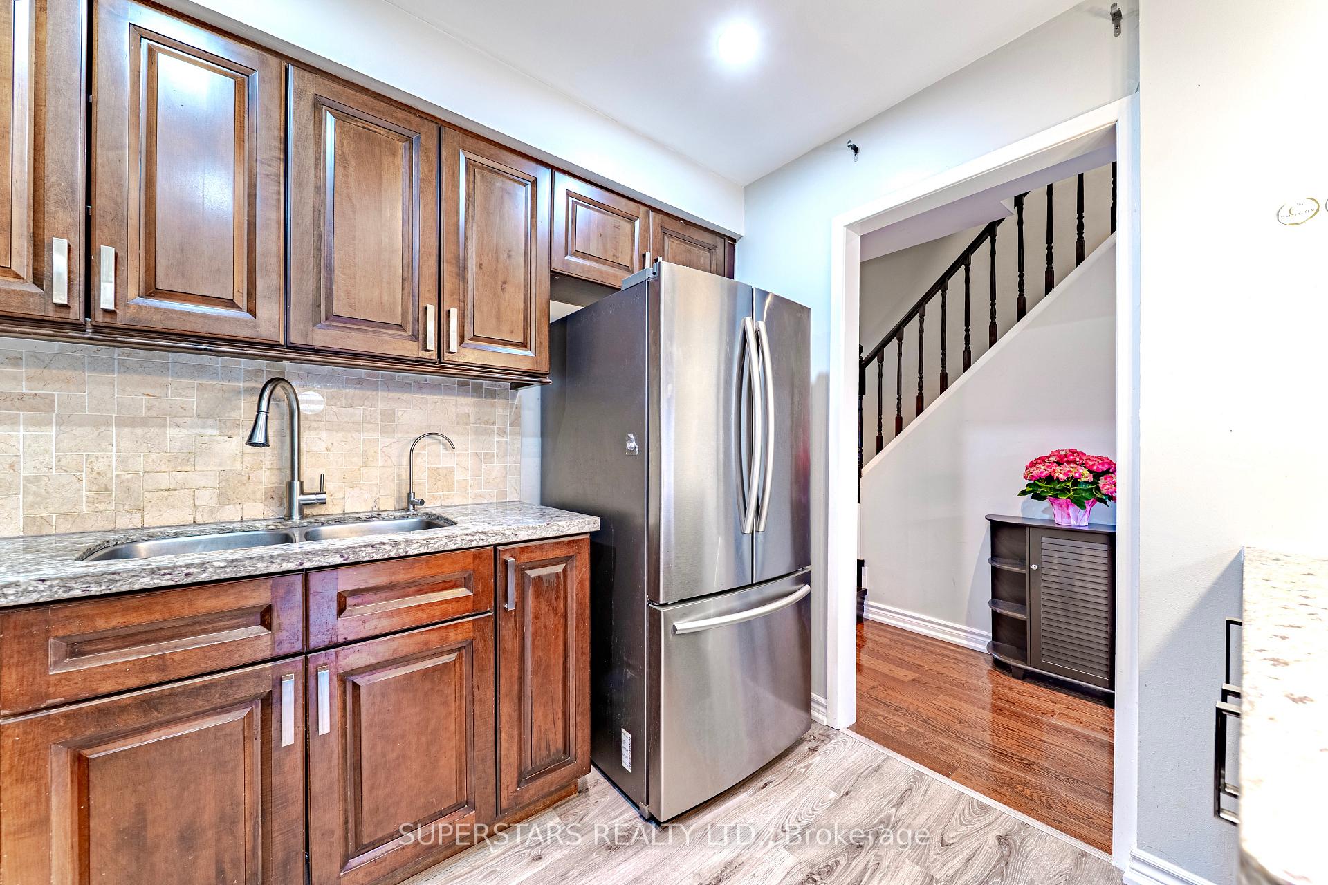 Photo 13 of 15 Harness Circle, Markham, Milliken Mills East — HOMEH