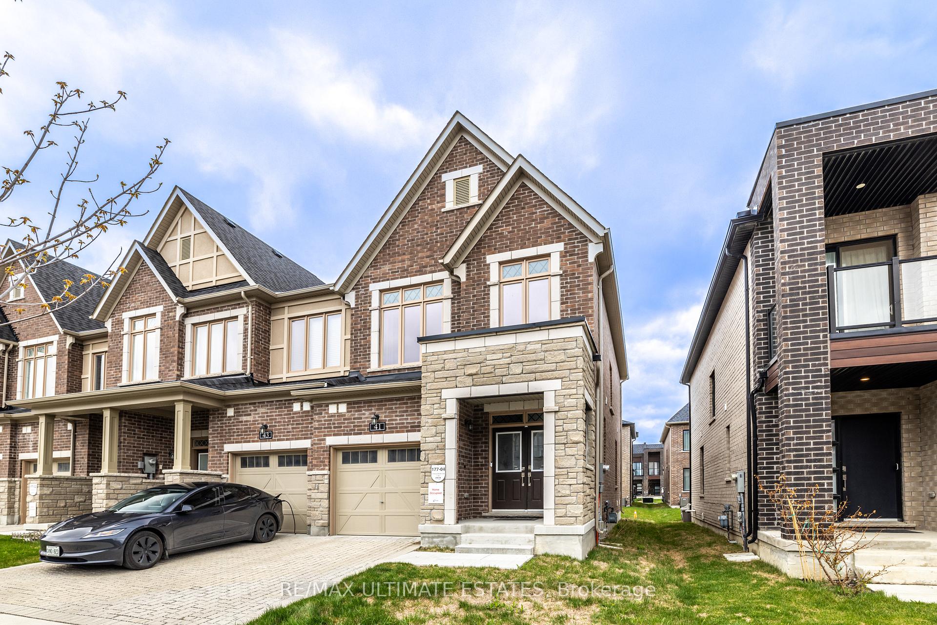 Photo 2 of 41 Harvey Bunker Crescent, Markham, Angus Glen — HOMEH
