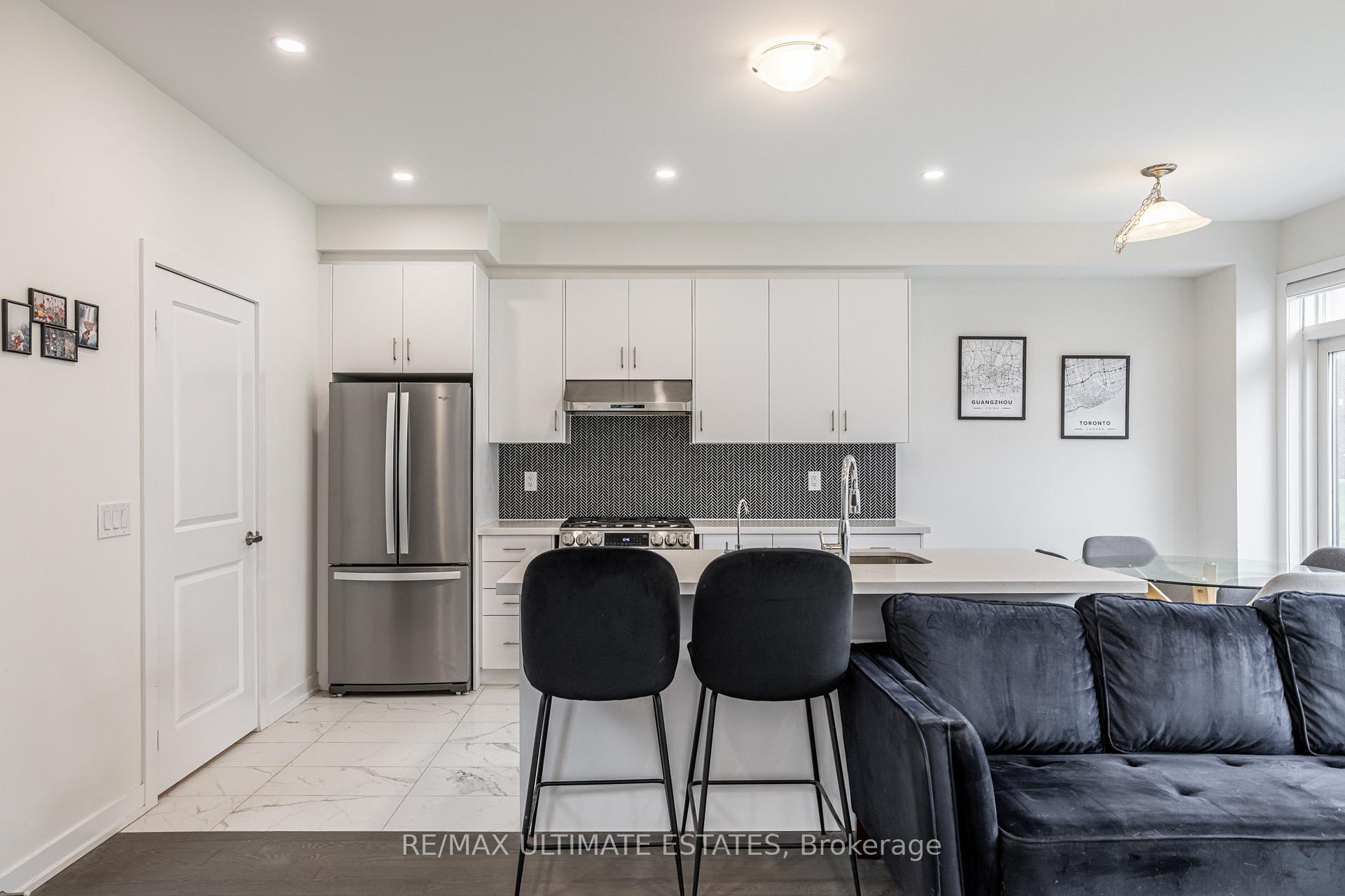 Photo 12 of 41 Harvey Bunker Crescent, Markham, Angus Glen — HOMEH