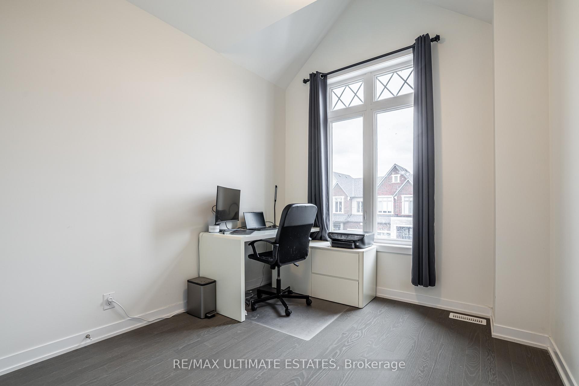 Photo 18 of 41 Harvey Bunker Crescent, Markham, Angus Glen — HOMEH