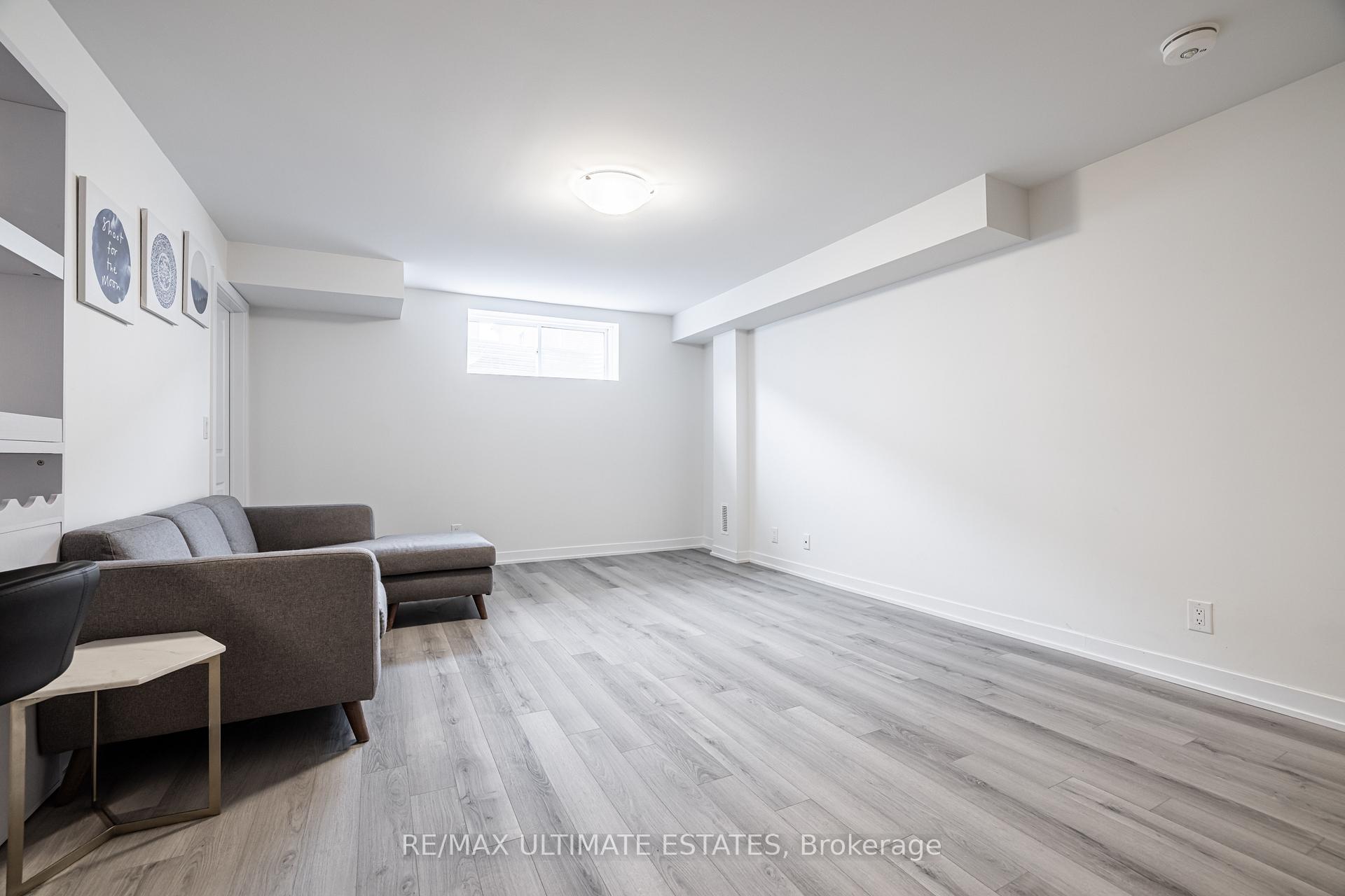 Photo 22 of 41 Harvey Bunker Crescent, Markham, Angus Glen — HOMEH