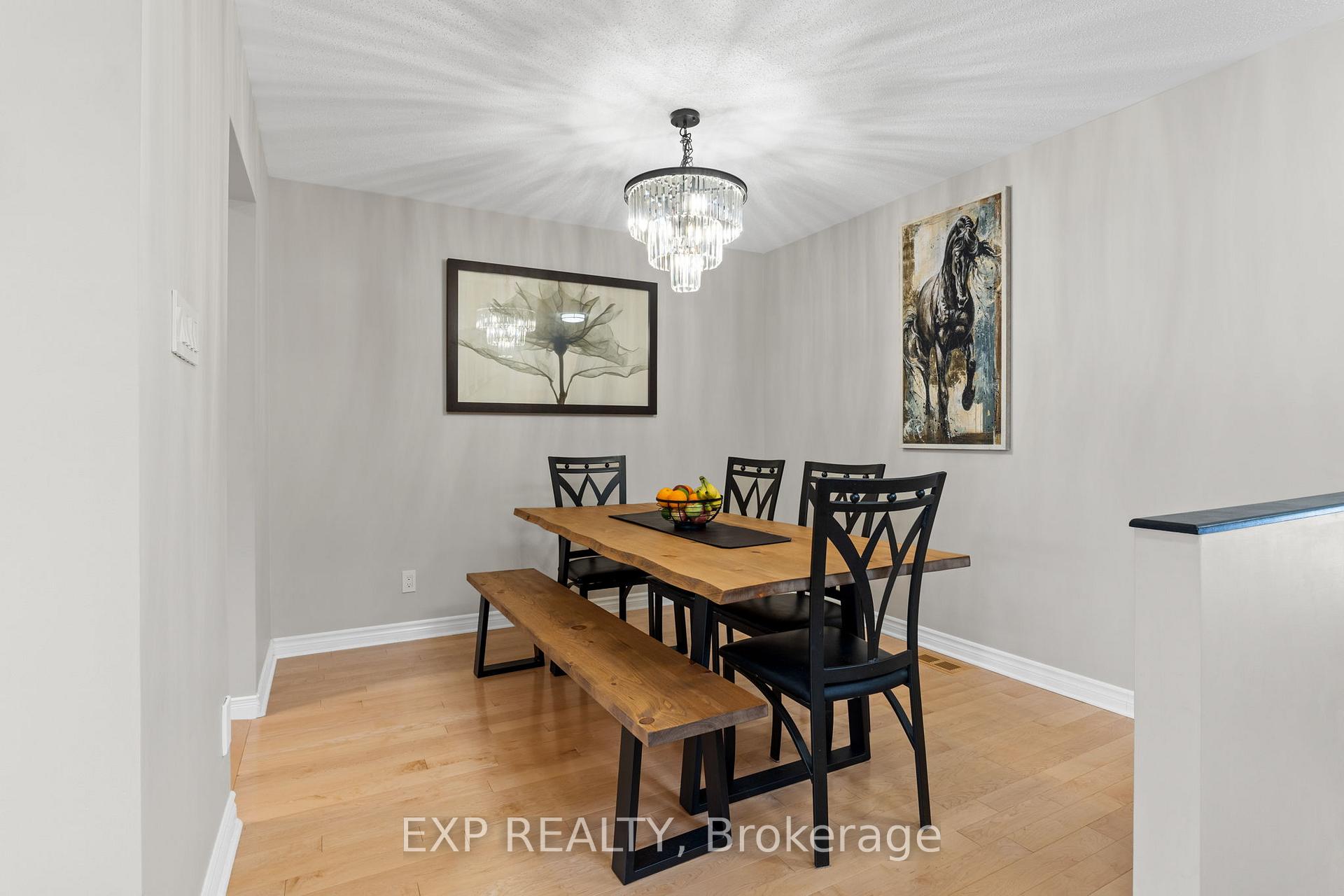 Photo 11 of 65 Sheppard's Glen Avenue, Ottawa, Kanata - Emerald Meadows/Trailwest — HOMEH
