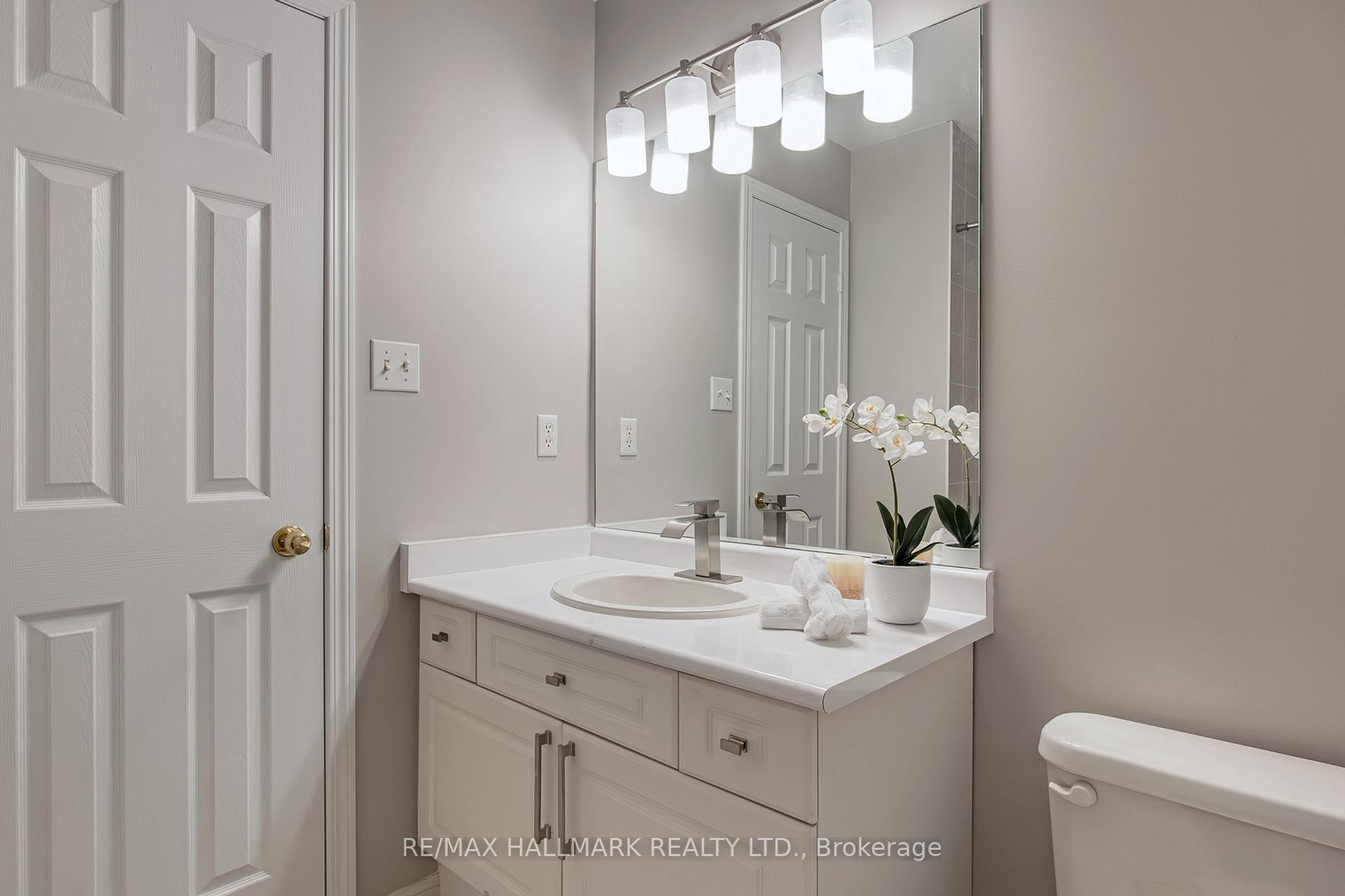 Photo 28 of 40 Cornell Park Avenue, Markham, Cornell — HOMEH