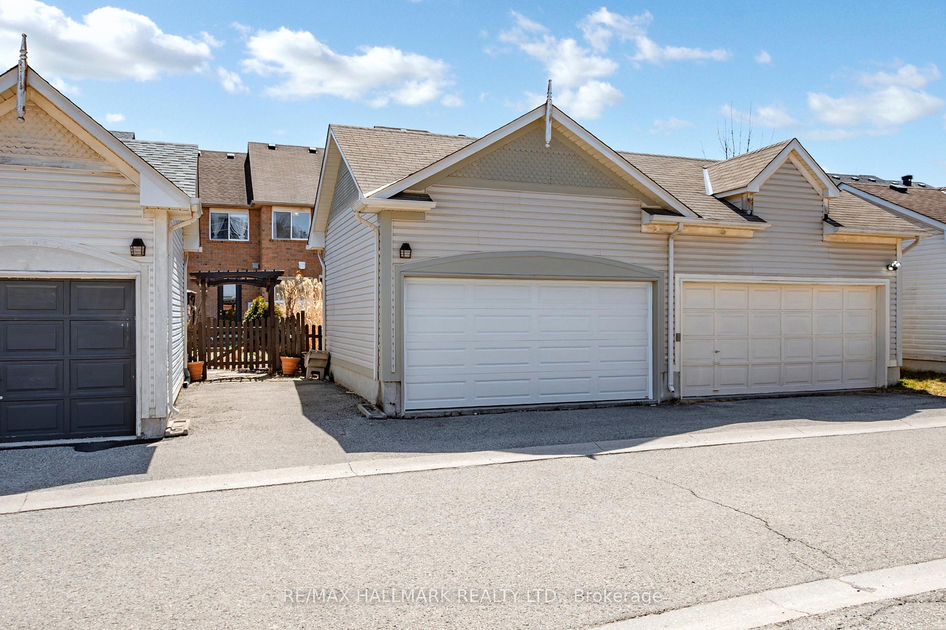 Photo 34 of 40 Cornell Park Avenue, Markham, Cornell — HOMEH