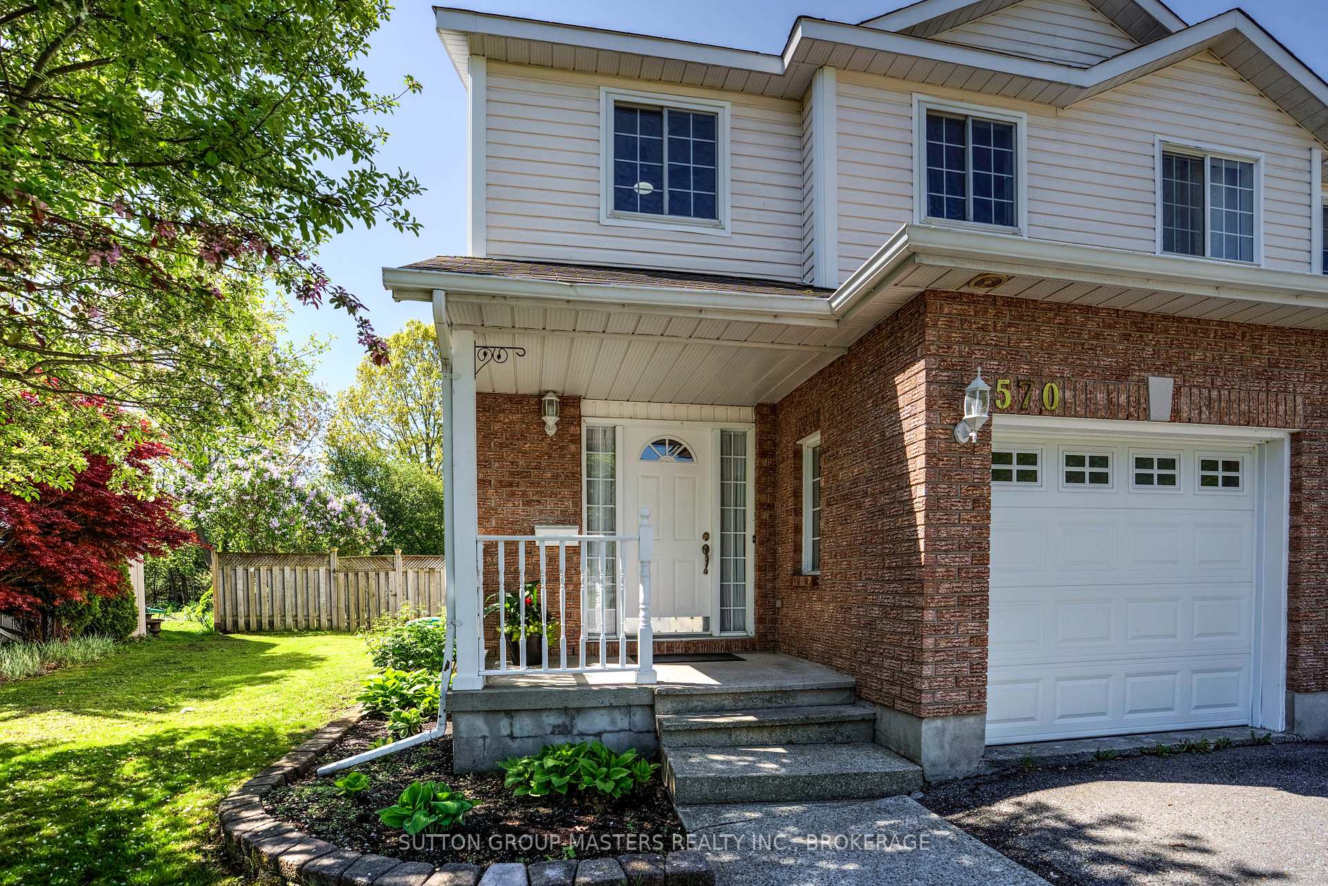 Photo 1 of 570 Barnsley Crescent, Kingston, City Southwest — HOMEH