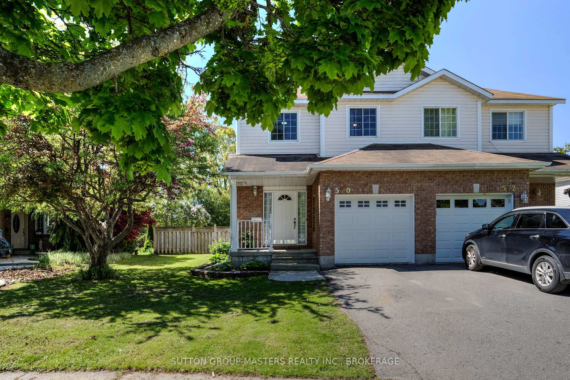 Photo 2 of 570 Barnsley Crescent, Kingston, City Southwest — HOMEH